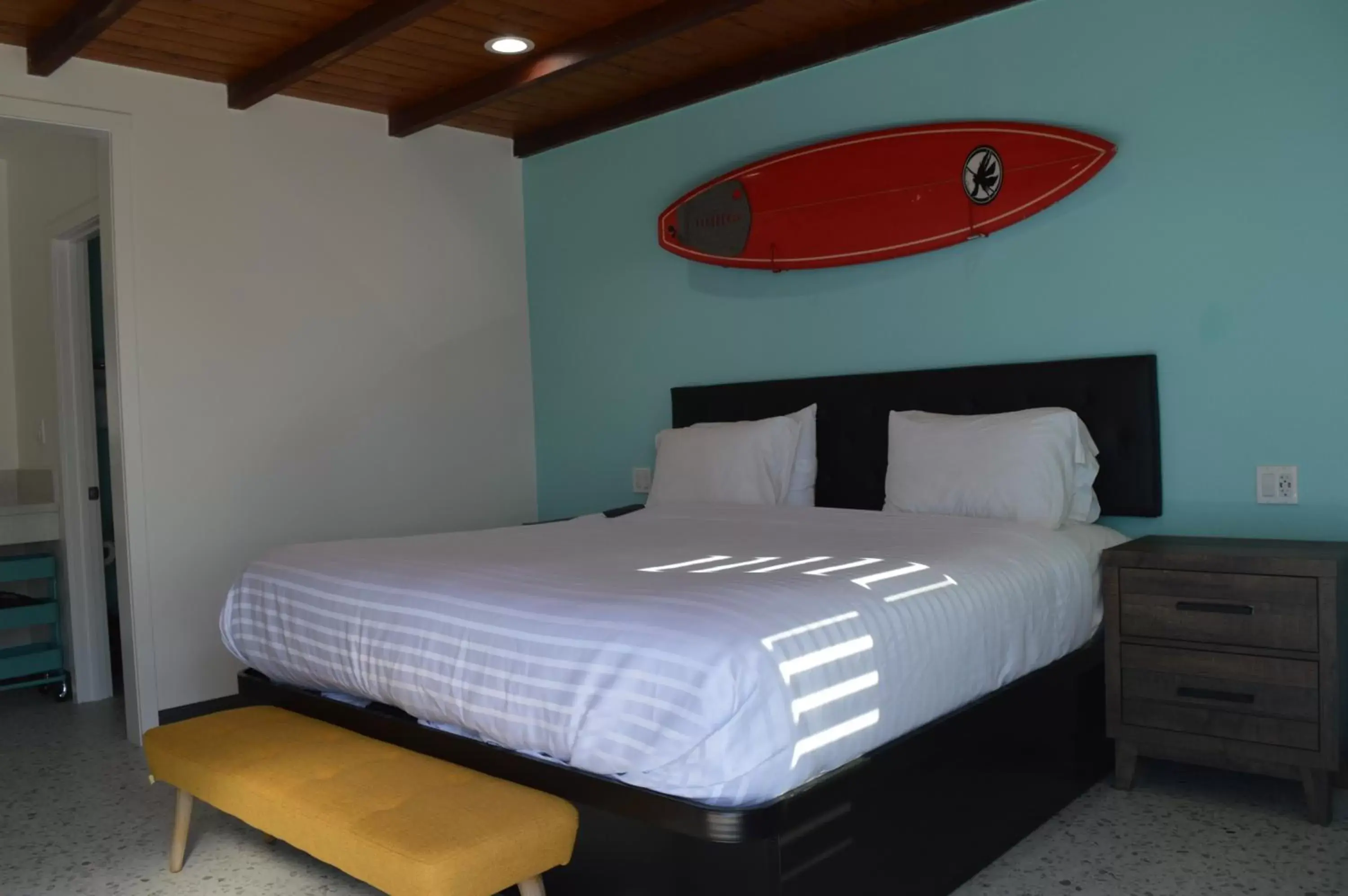 Bed in Calafia Inn San Clemente Newly renovated Bed in Calafia Inn San Clemente Newly renovated