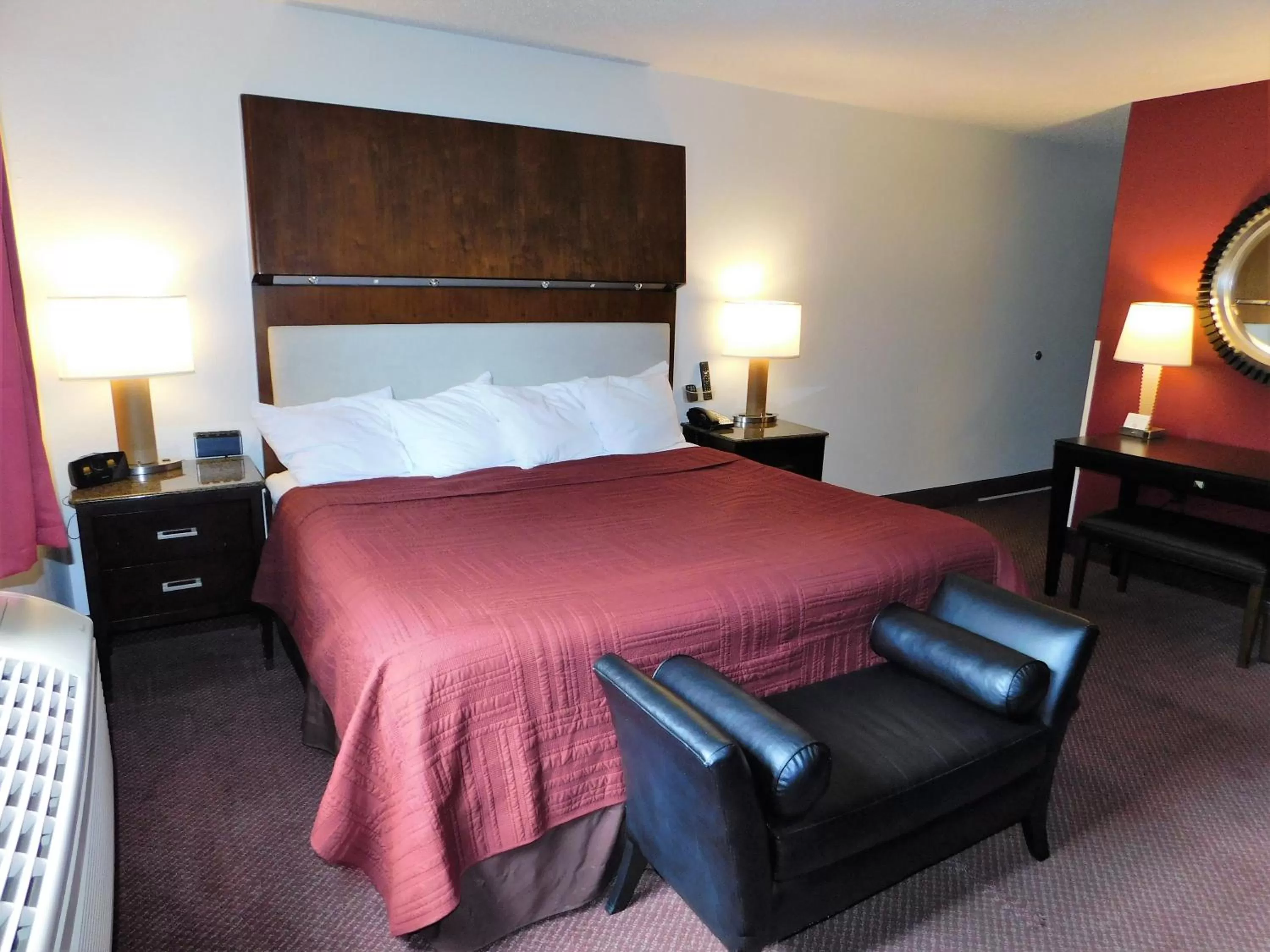 Bed in The Covered Bridge Inn