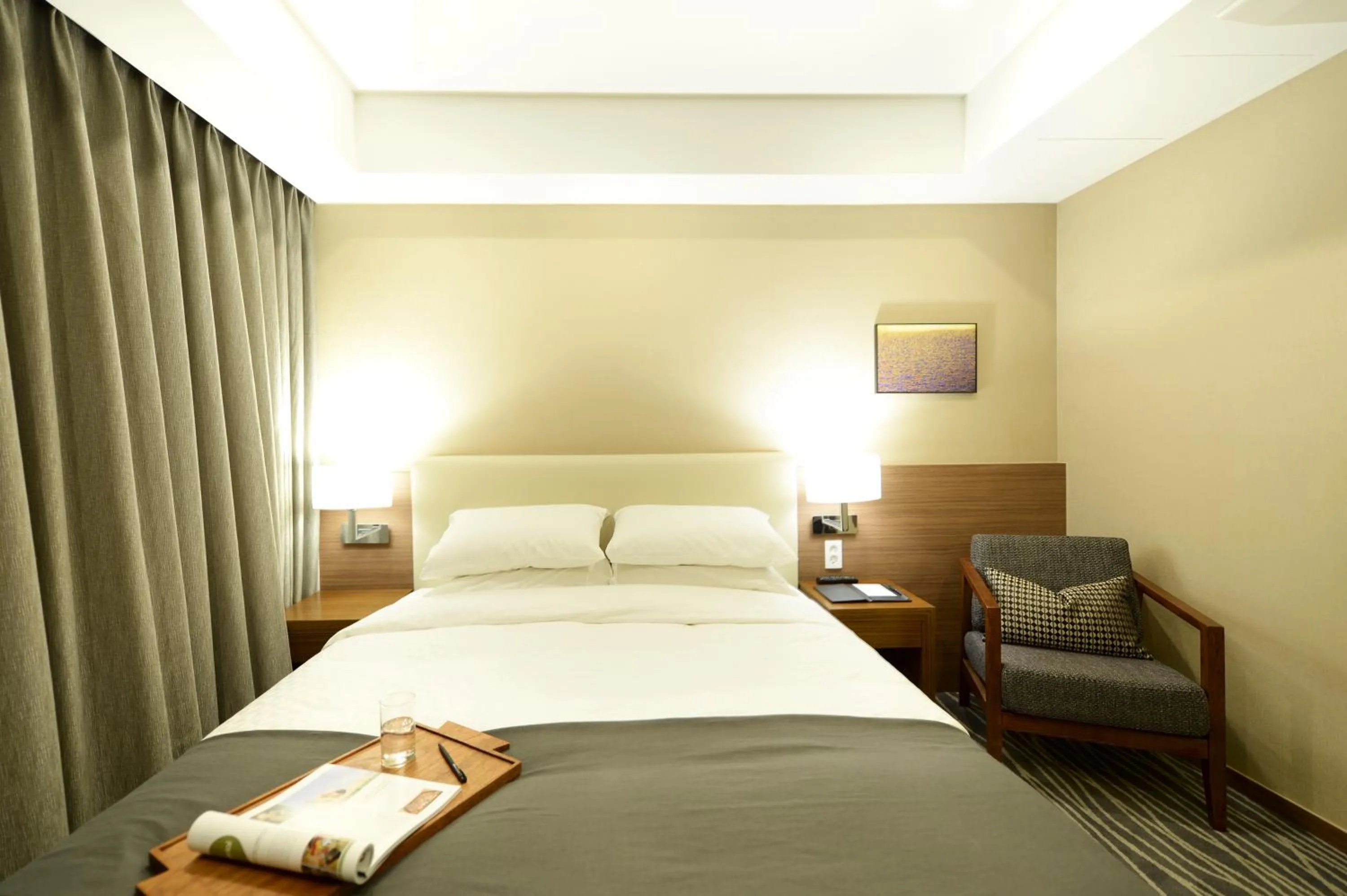 Photo of the whole room, Bed in Busan Business Hotel