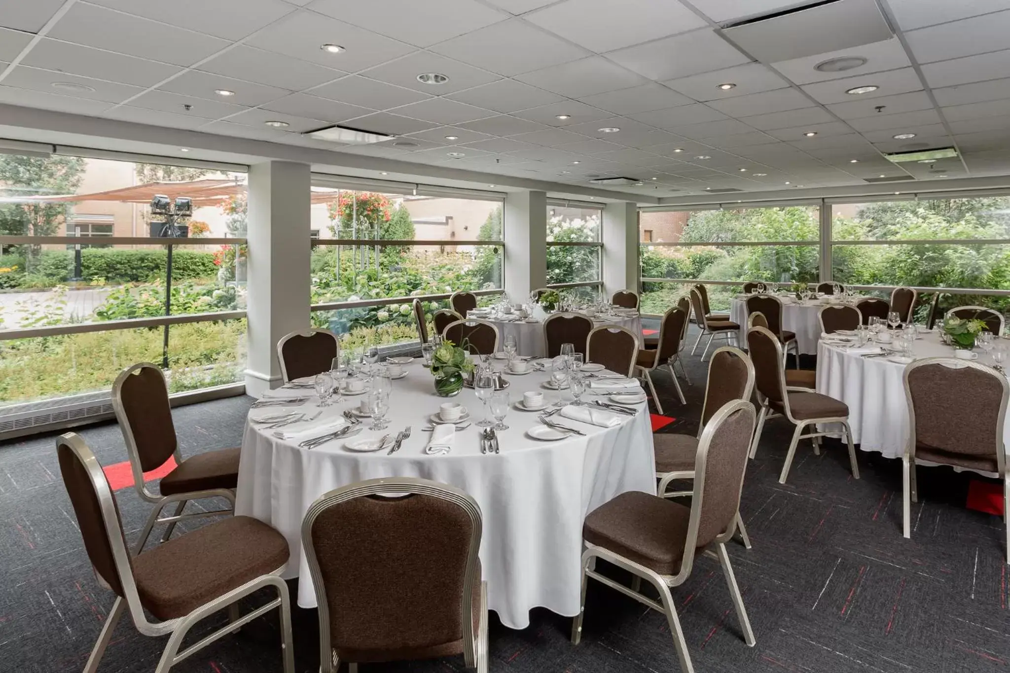 Banquet/Function facilities, Restaurant/Places to Eat in Hotel Chateau Laurier Québec
