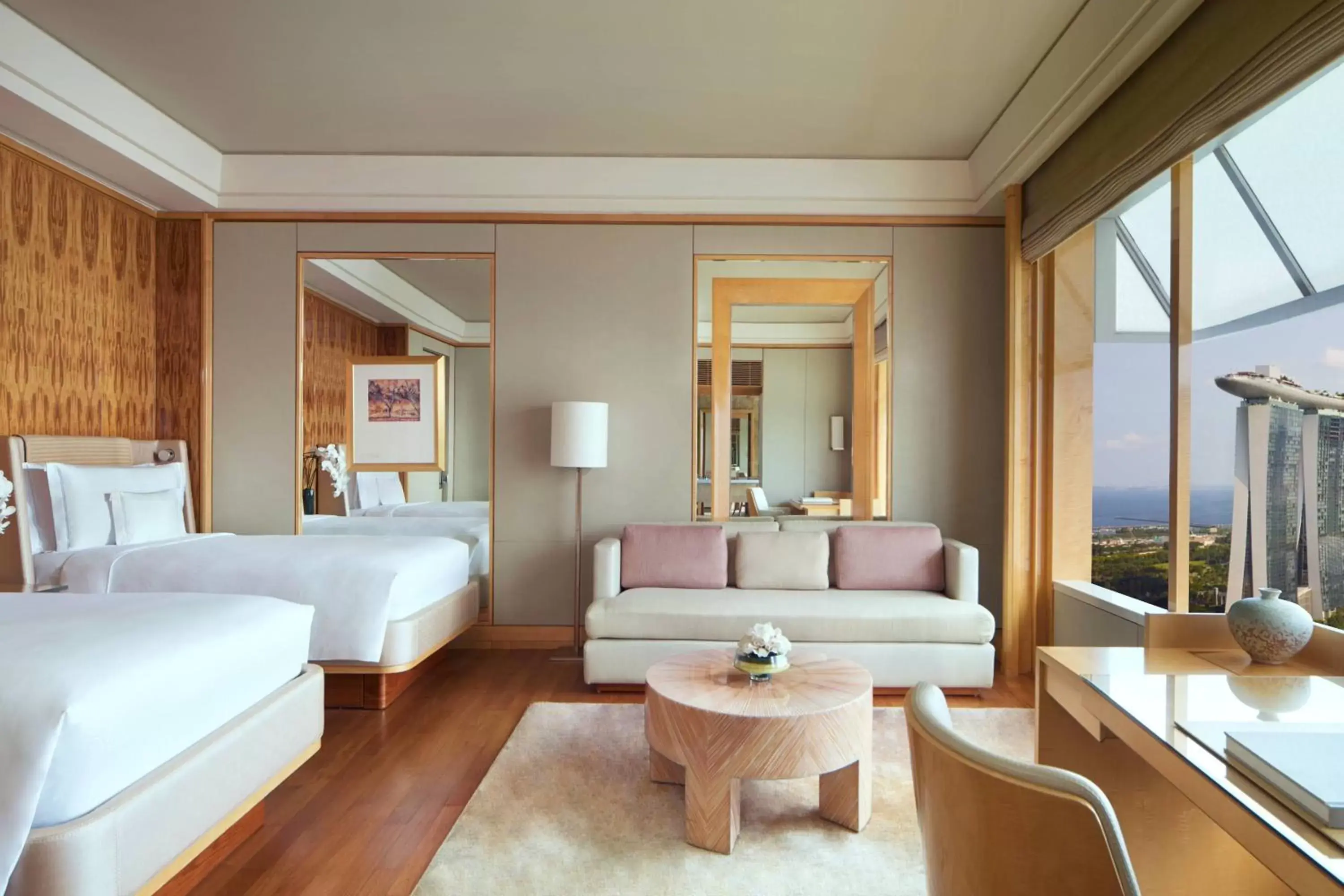 Lounge or bar, Seating Area in The Ritz-Carlton, Millenia Singapore
