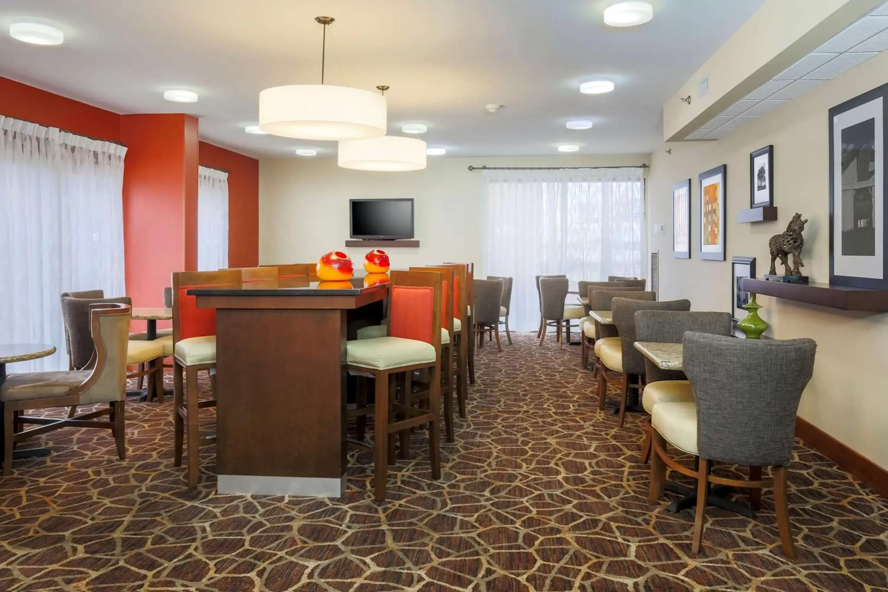 Lobby or reception, Restaurant/Places to Eat in Hampton Inn Laredo