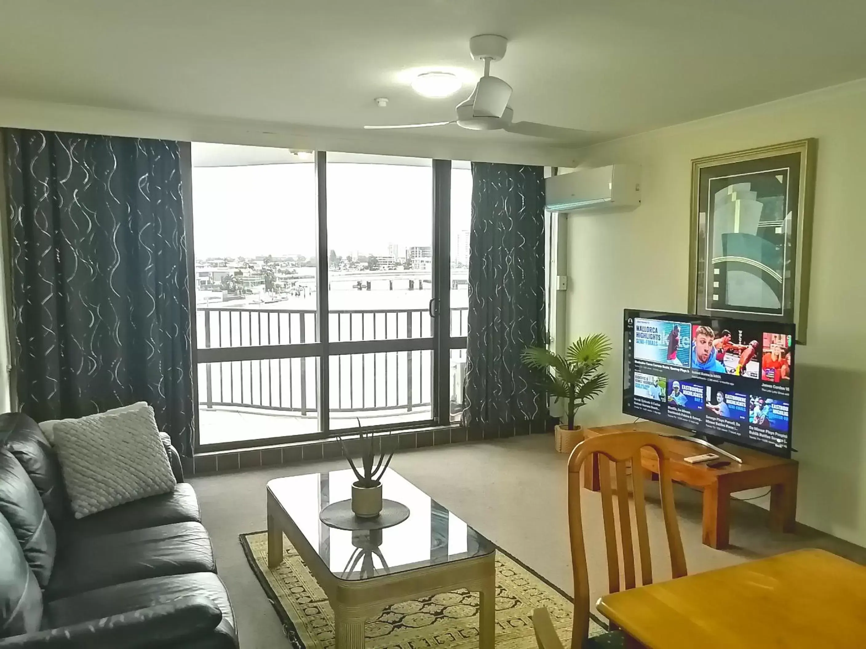 Seating Area in Silverton Apartment Resort Surfers Paradise