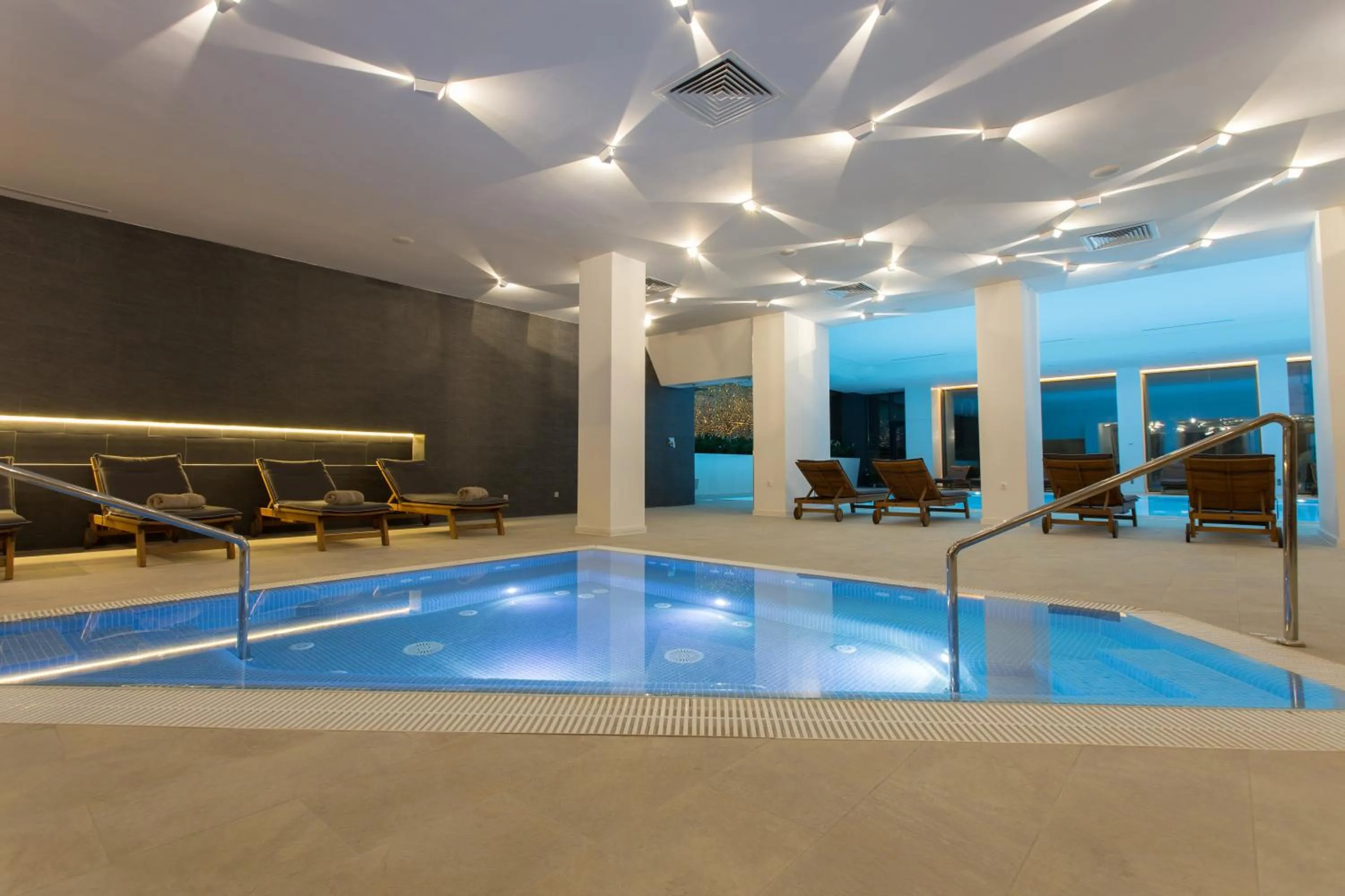 Pool view in Hotel International