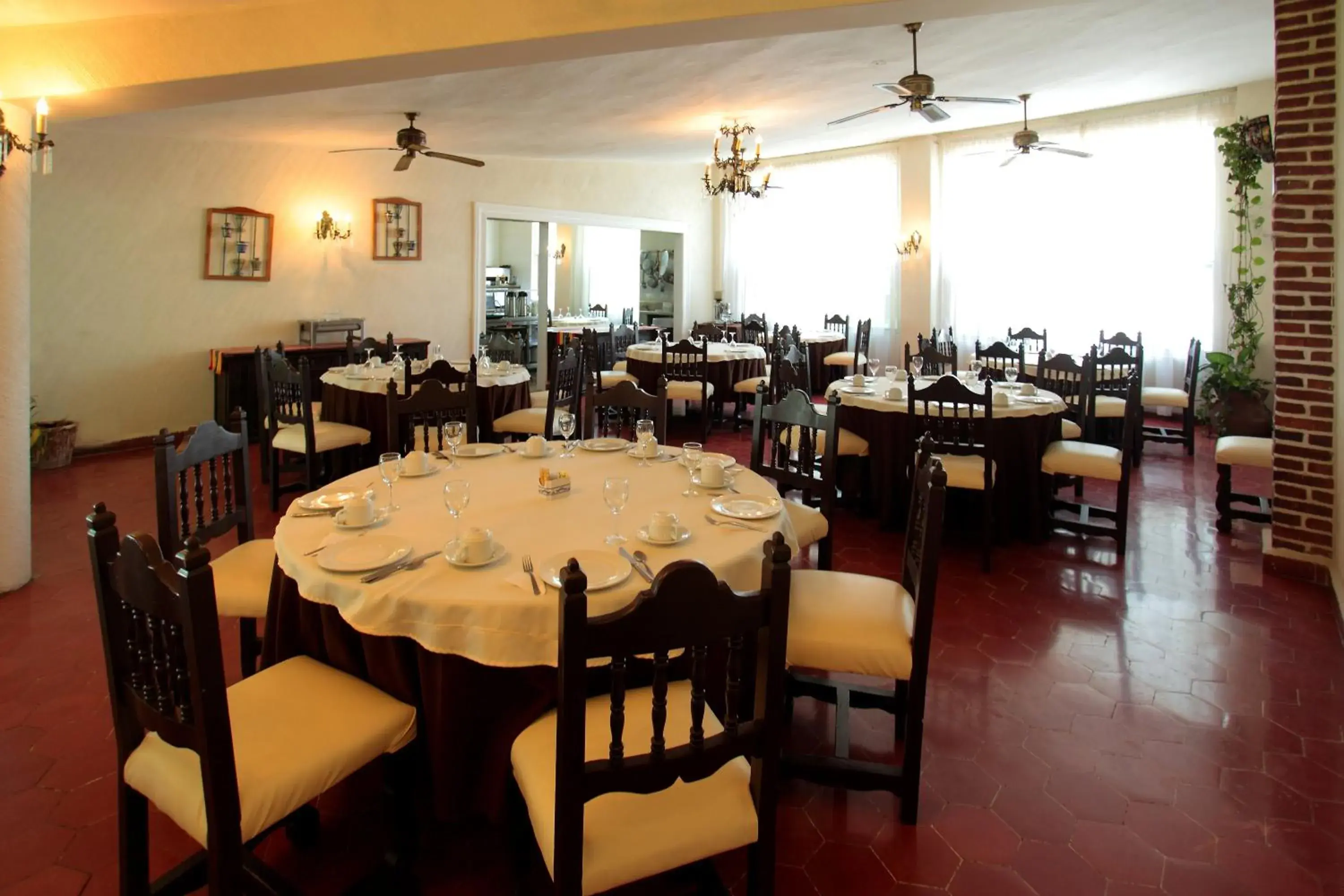 Restaurant/Places to Eat in Hotel Posada Quinta Las Flores