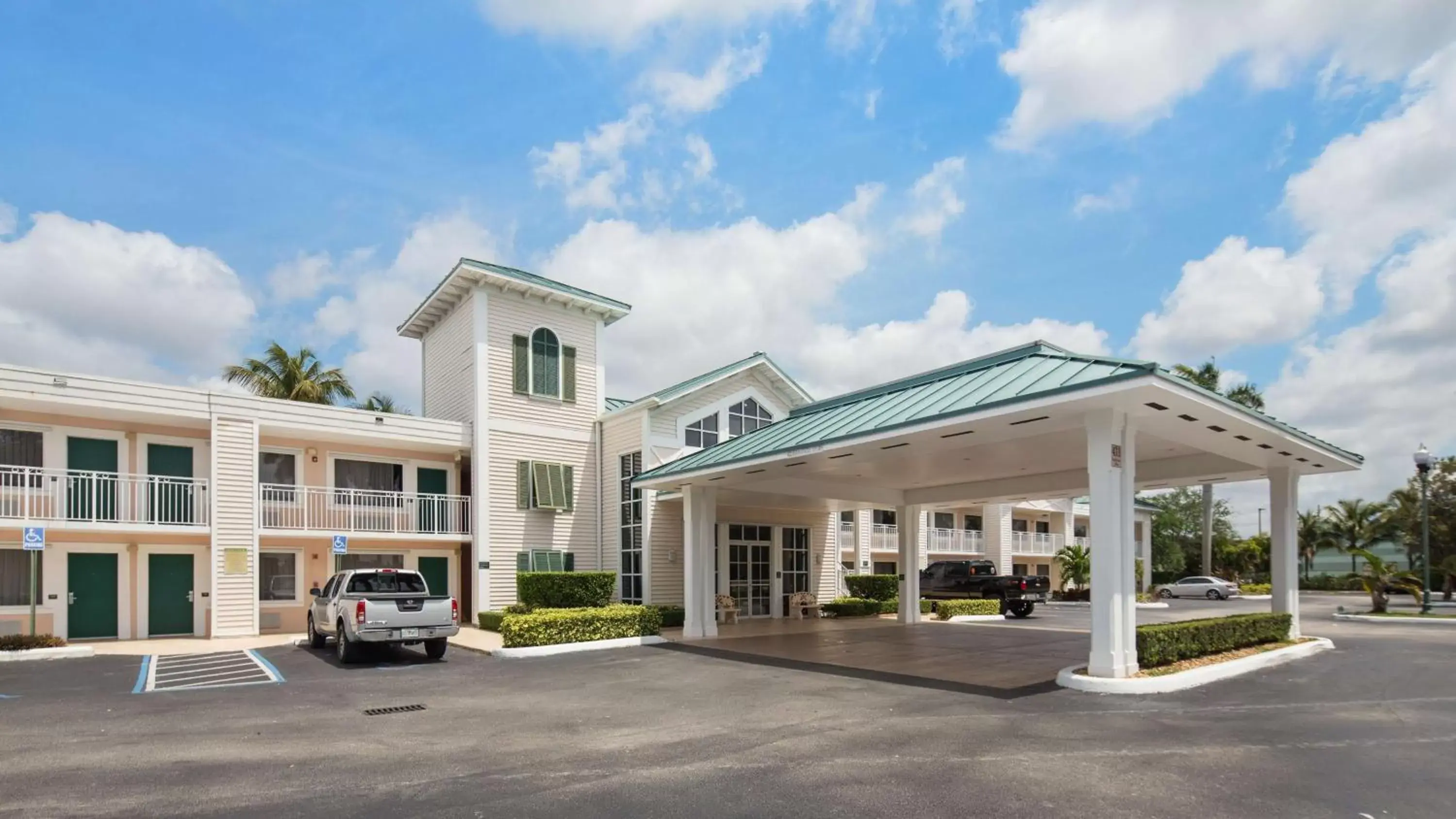 Property building in Best Western Gateway To The Keys - Florida City, Homestead, Everglades