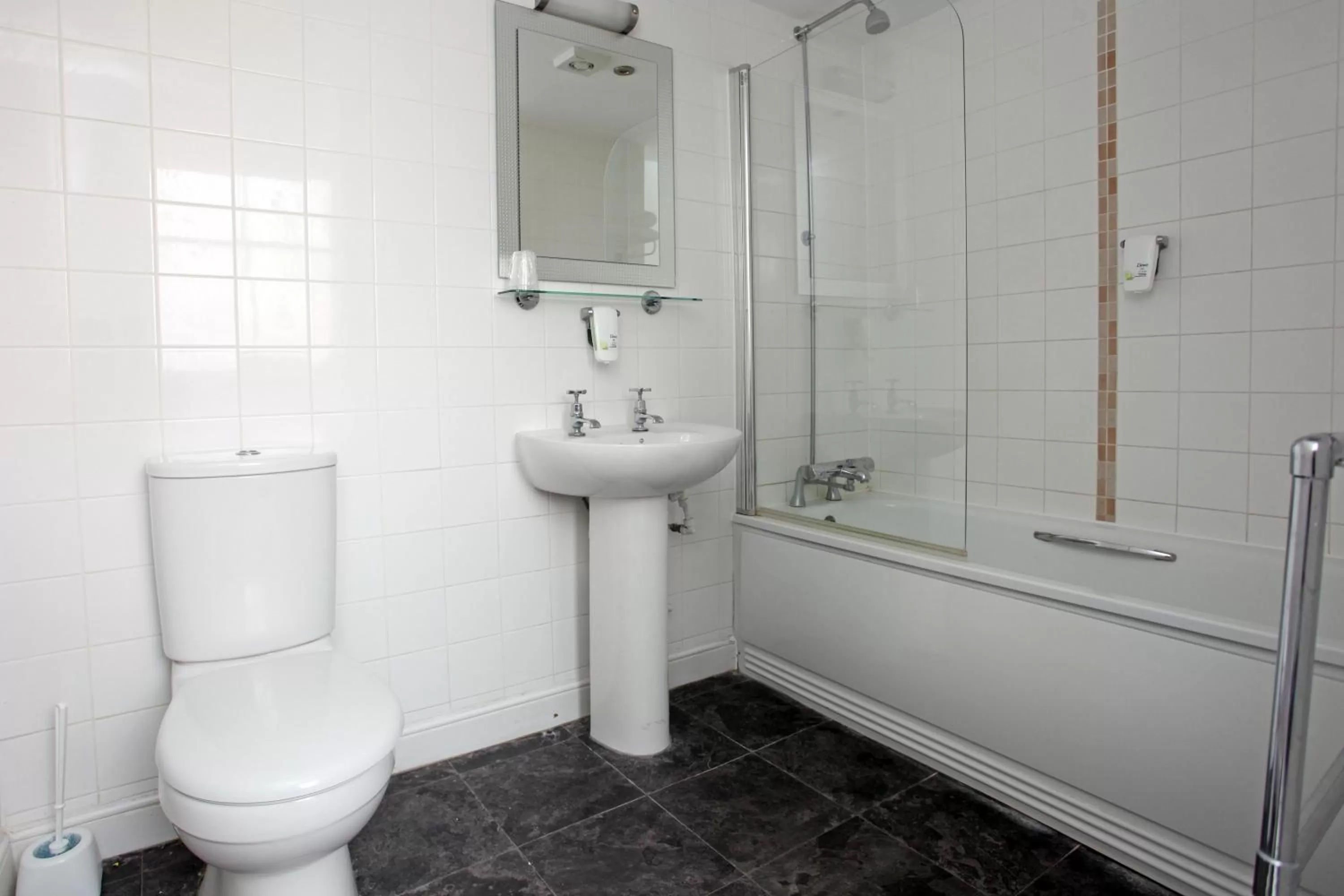 Bathroom in White Hart, Andover by Marston's Inns