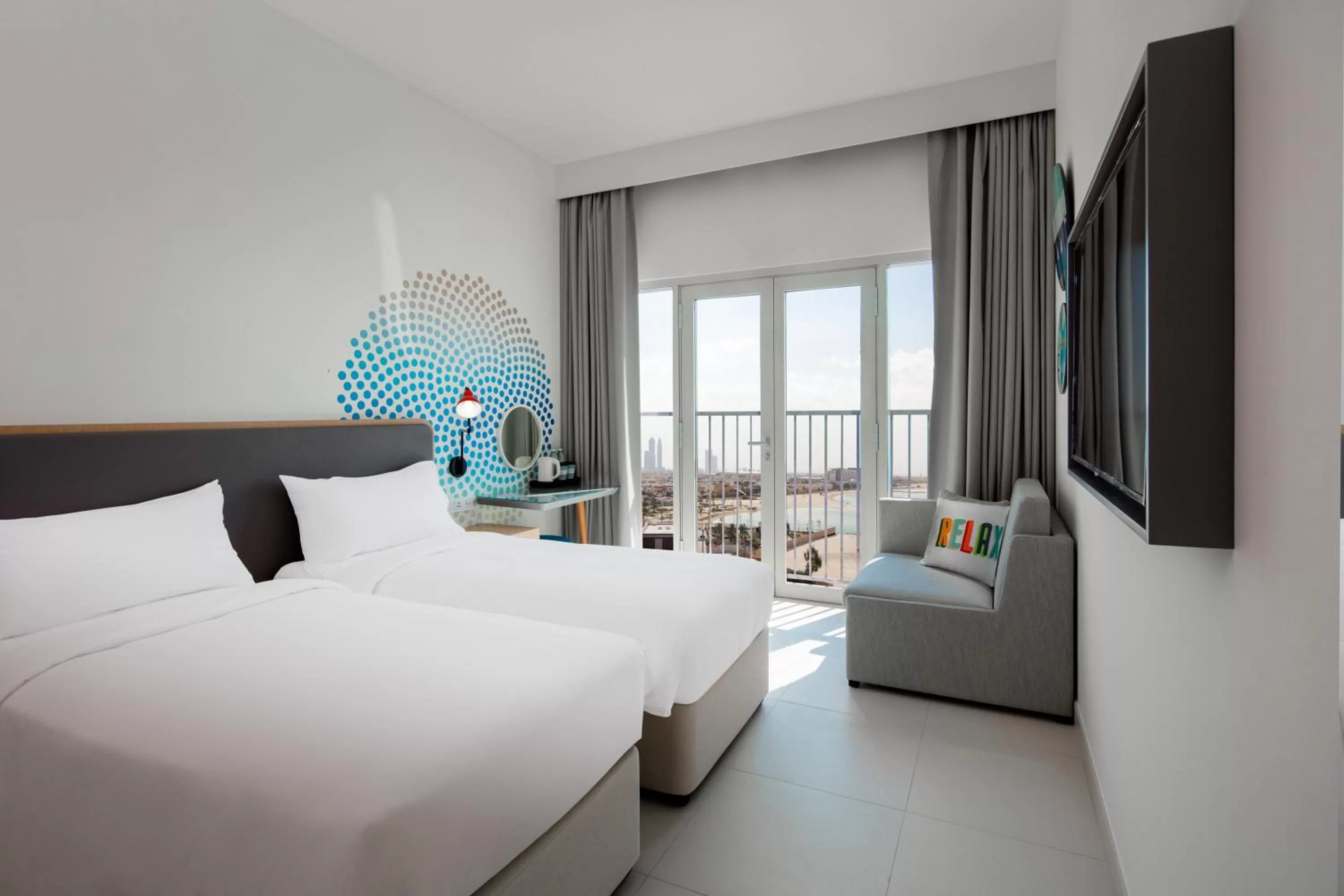 Bedroom, Bed in Rove La Mer Beach, Jumeirah