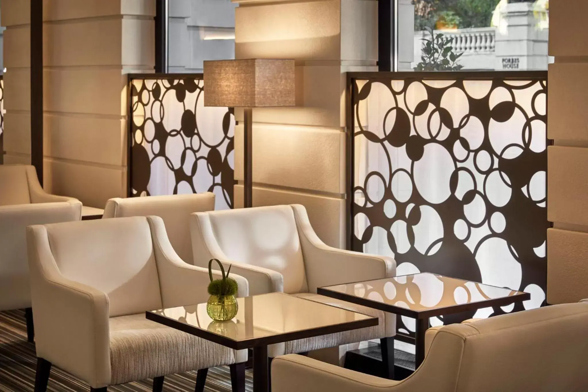 Restaurant/places to eat in COMO The Halkin Restaurant/places to eat in COMO The Halkin