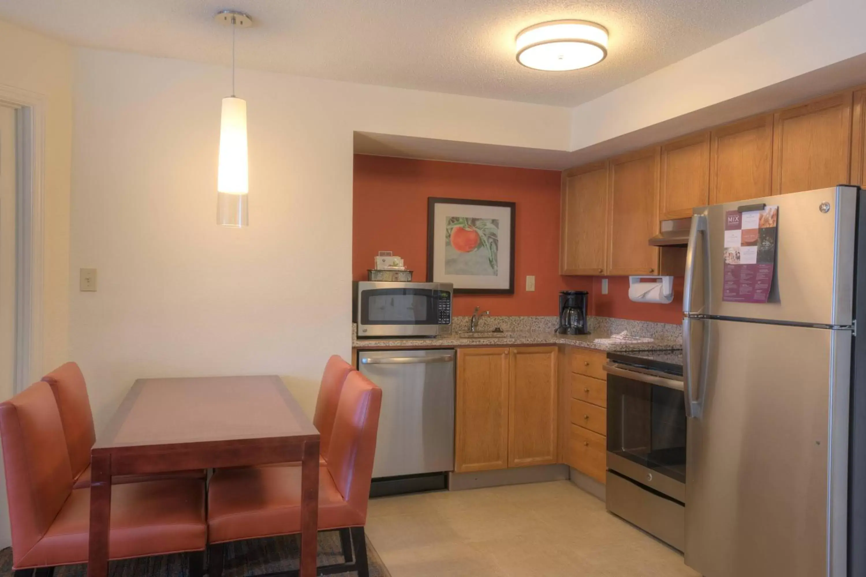 Bedroom, Kitchen/Kitchenette in Residence Inn Atlanta Buckhead/Lenox Park