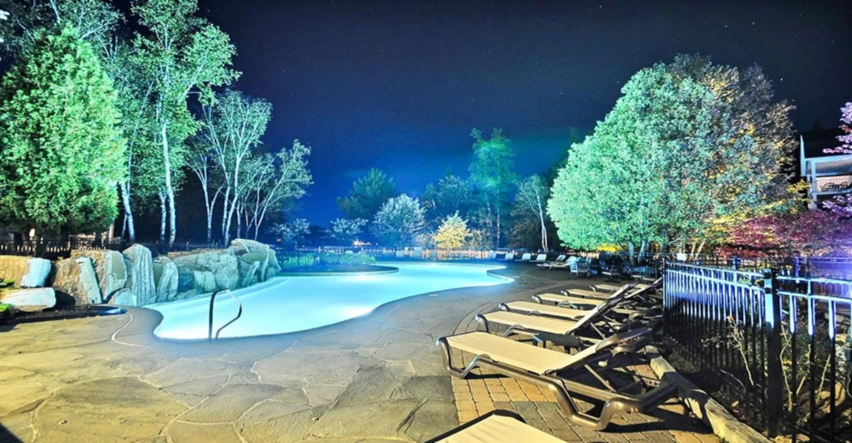 Swimming pool in Château Beauvallon