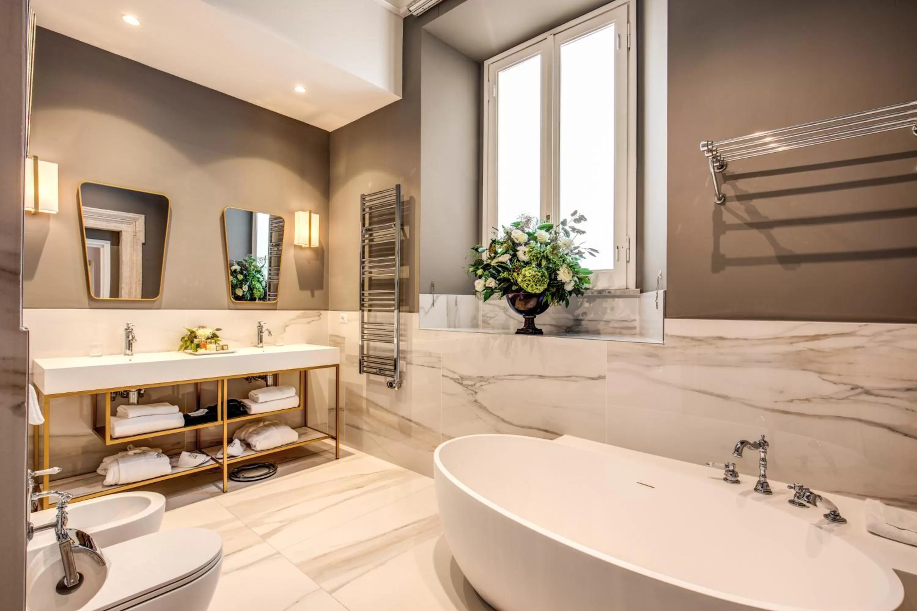 Bathroom in Eitch Borromini Palazzo Pamphilj