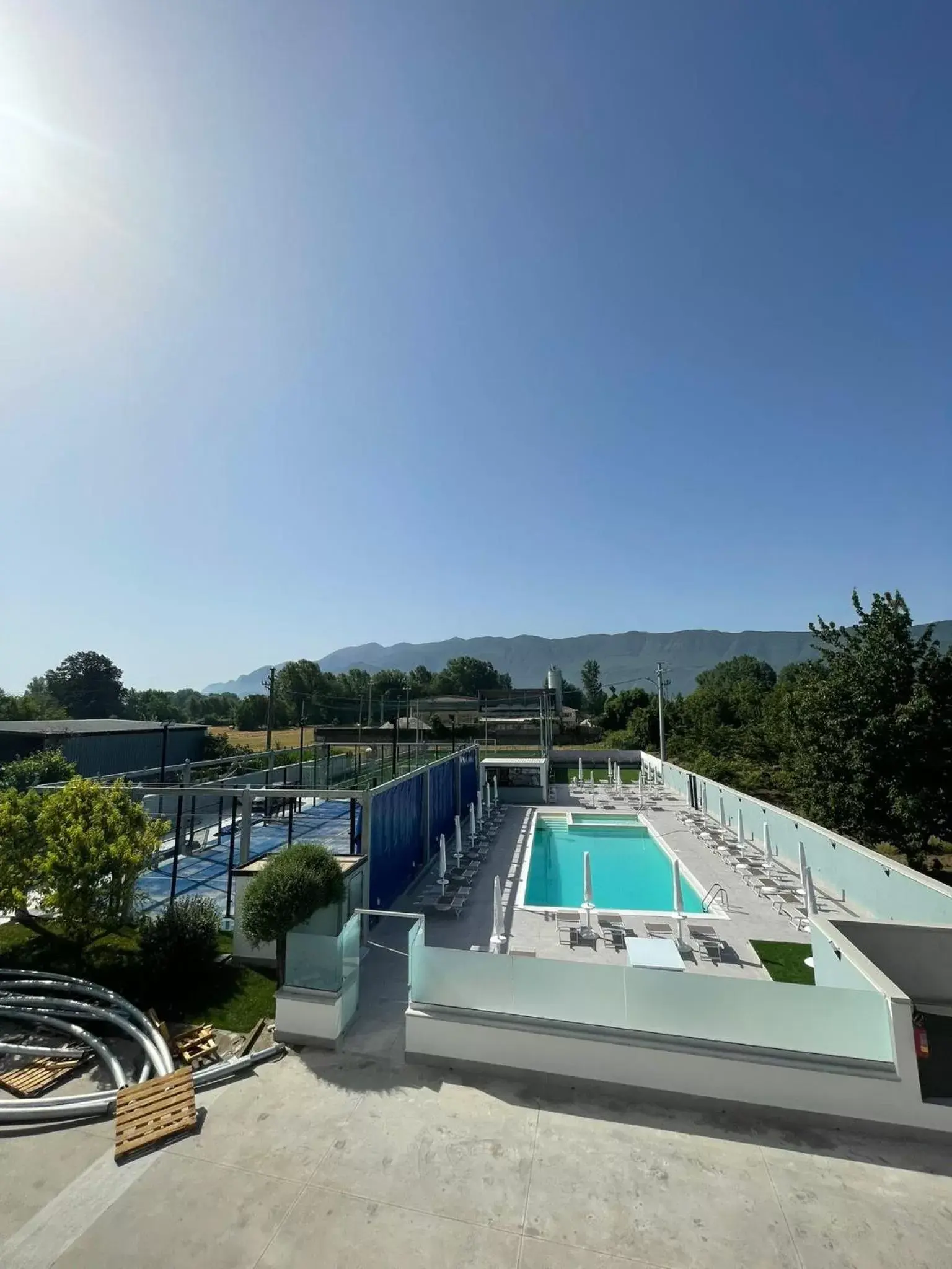 Swimming Pool in Montesarchiorooms