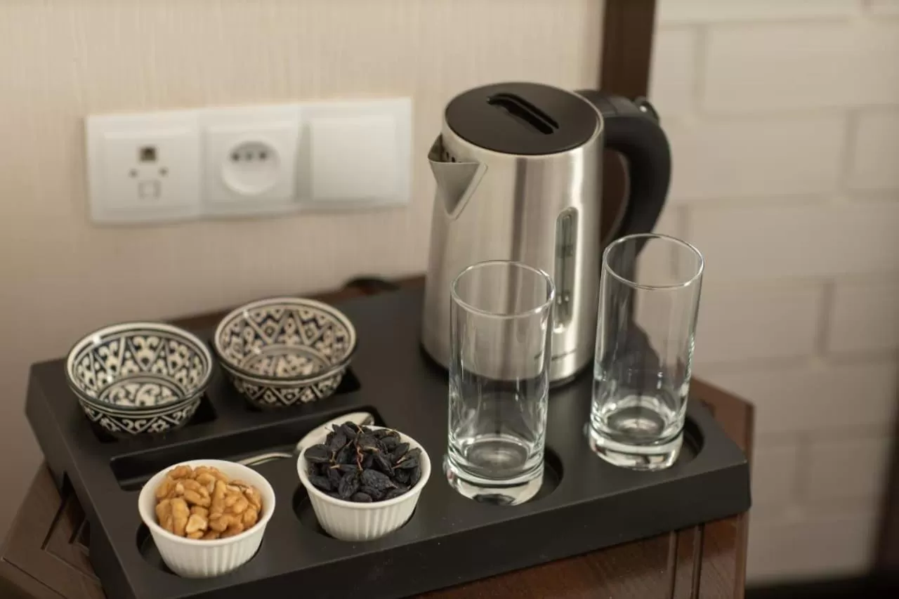 Coffee/tea facilities in The Shahar