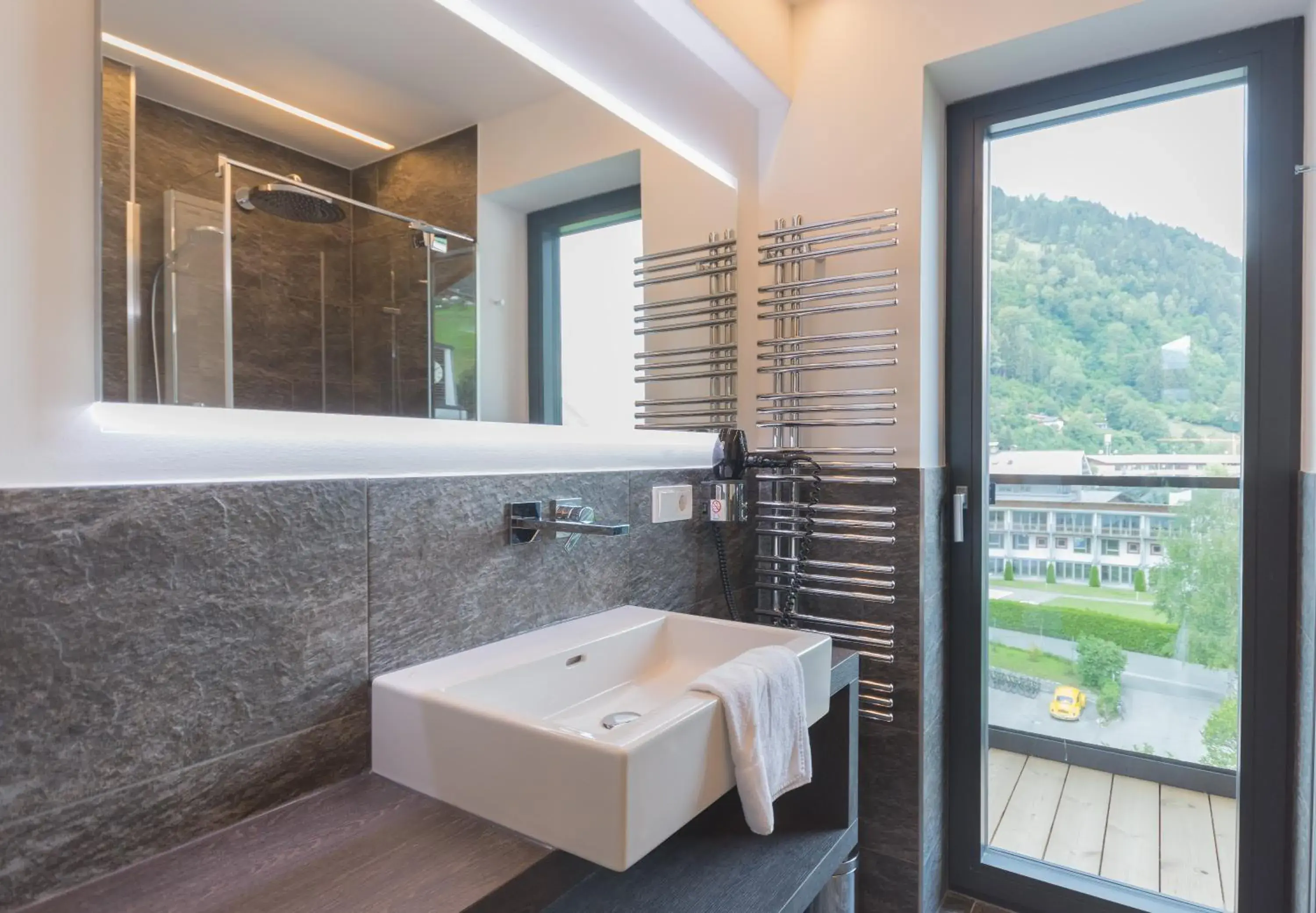 Shower, Bathroom in Schonblick