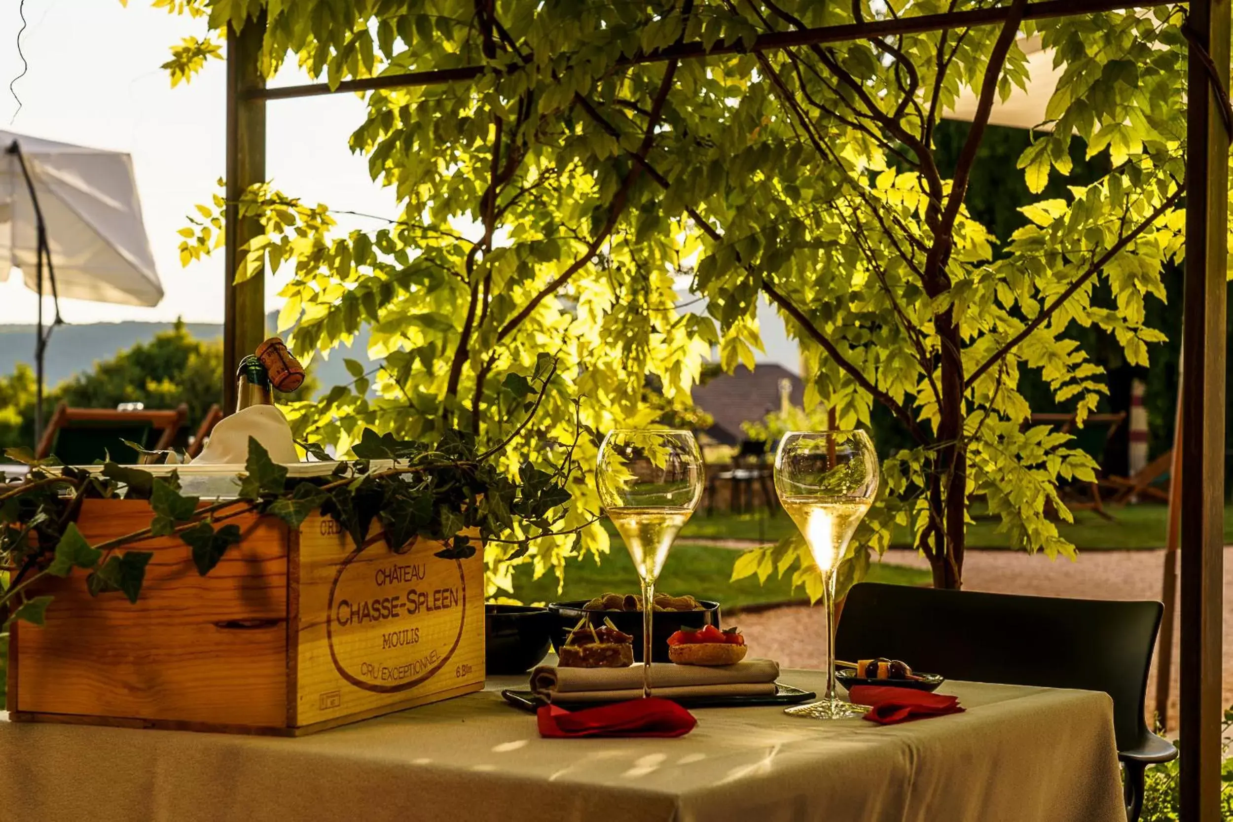 Garden view, Restaurant/Places to Eat in Villa Balis Crema Verona Hills