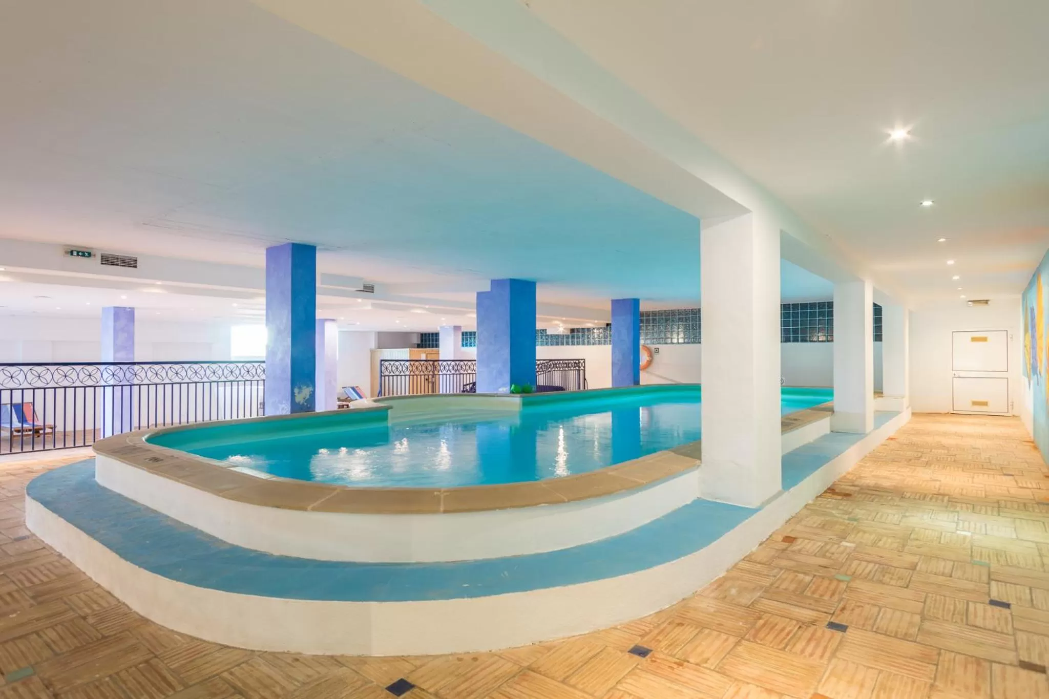 Swimming pool in Mirachoro Carvoeiro