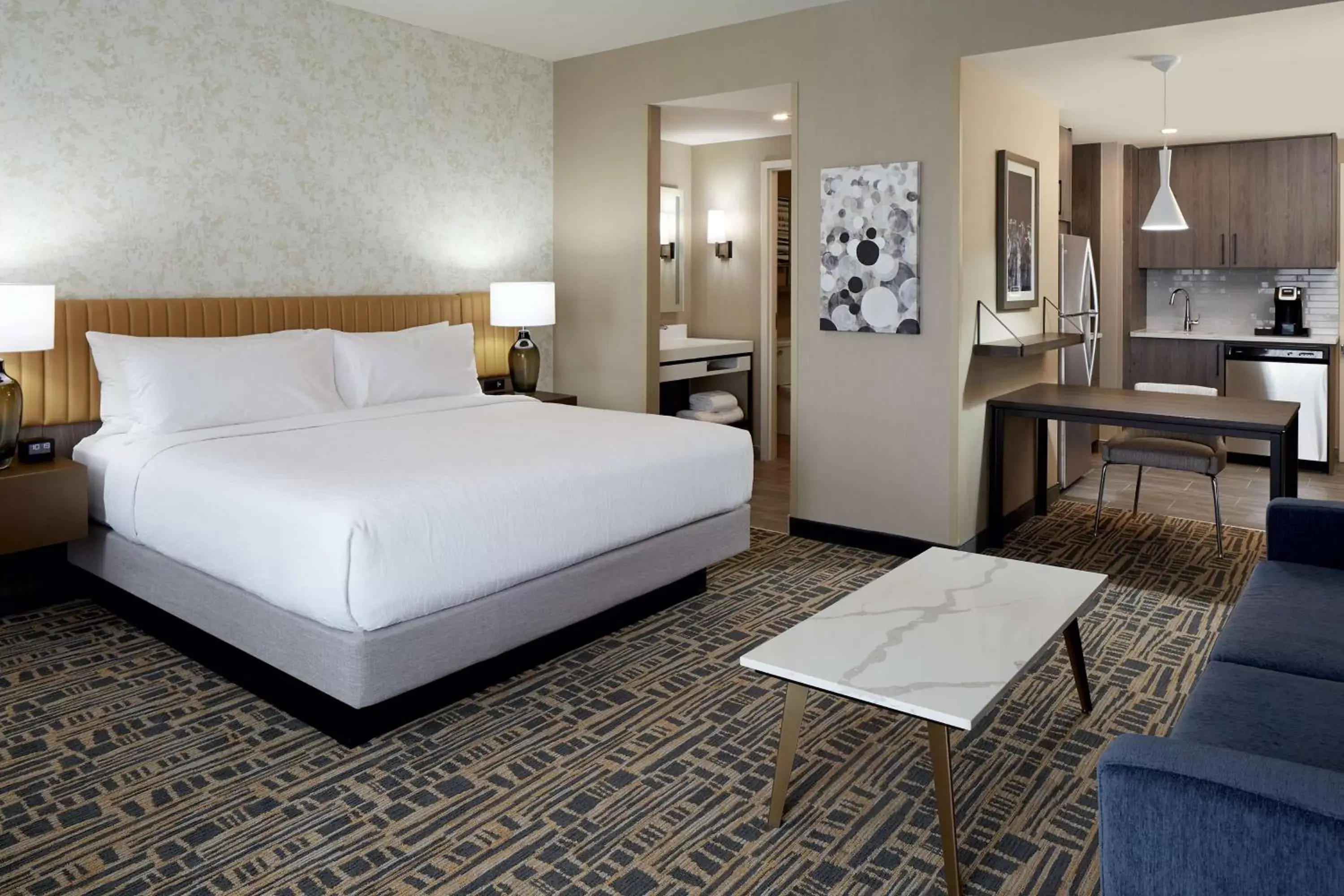 Bedroom, Bed in Homewood Suites By Hilton Montreal Midtown
