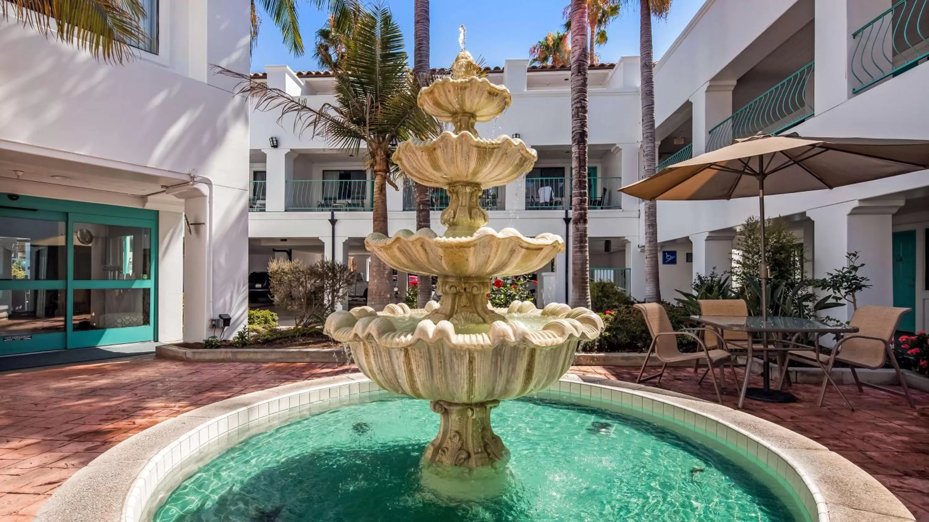 Property building in Casablanca Inn