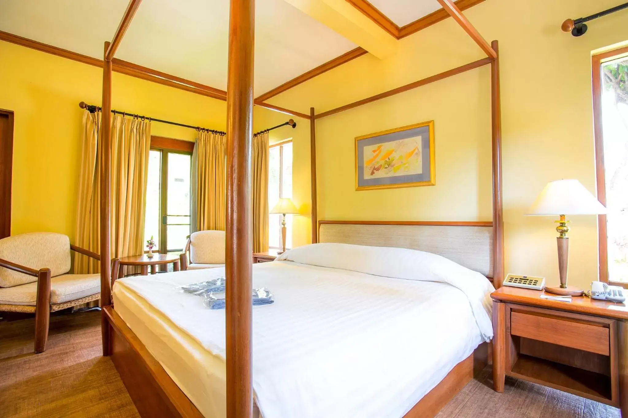 Bedroom, Bed in Novotel Rayong Rim Pae Resort