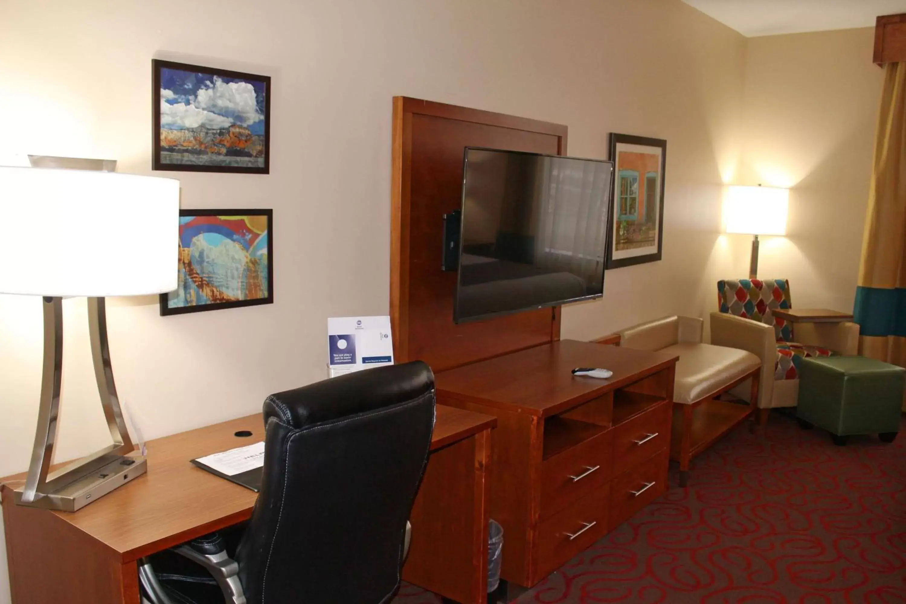 Photo of the whole room, TV/Entertainment Center in Best Western Cannon A.F.B.