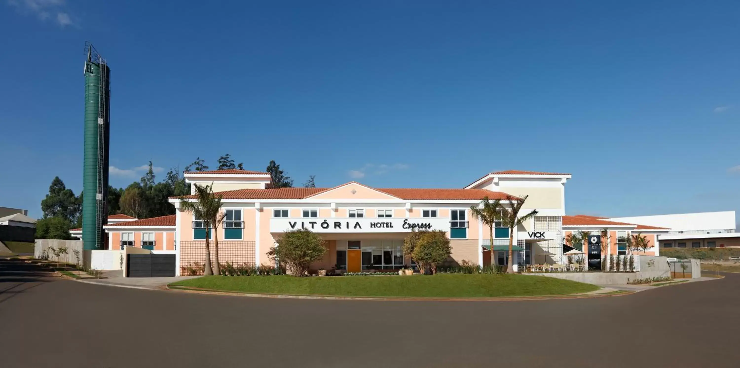 Facade/entrance, Property Building in Vitória Hotel Express Dom Pedro