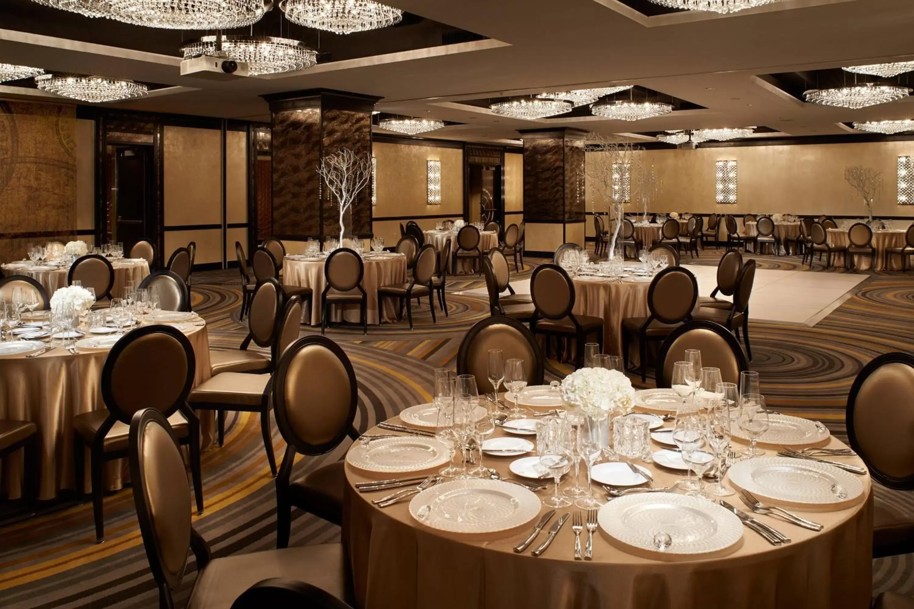 Banquet/Function facilities, Restaurant/Places to Eat in Metropolitan at The 9, Autograph Collection