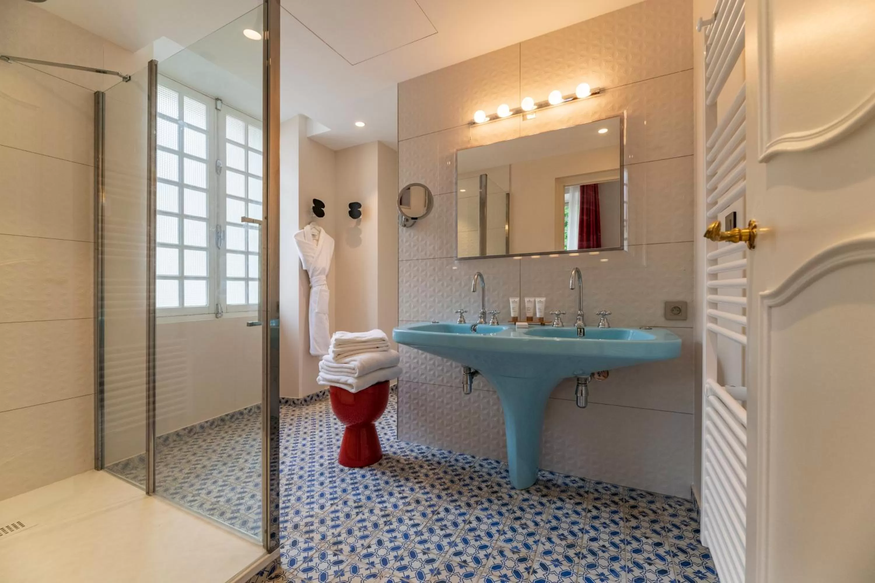 Bathroom in Belle Epoque