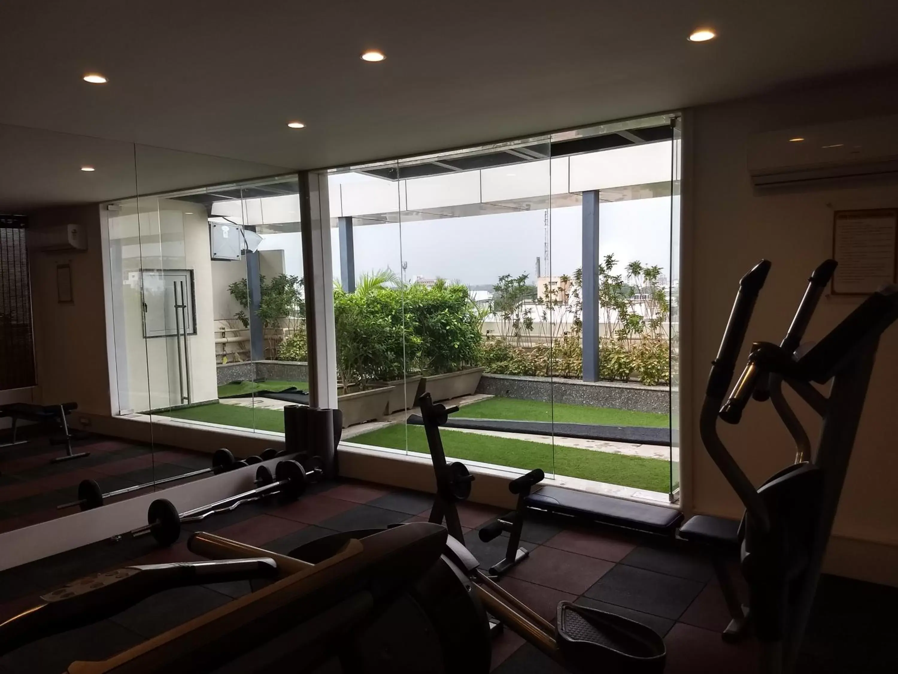 Fitness centre/facilities in Eastin Residences Vadodara