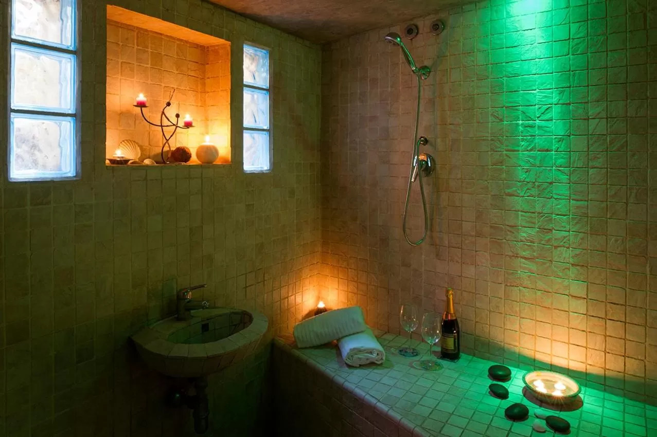 Spa and wellness centre/facilities, Bathroom in Relais San Pietro
