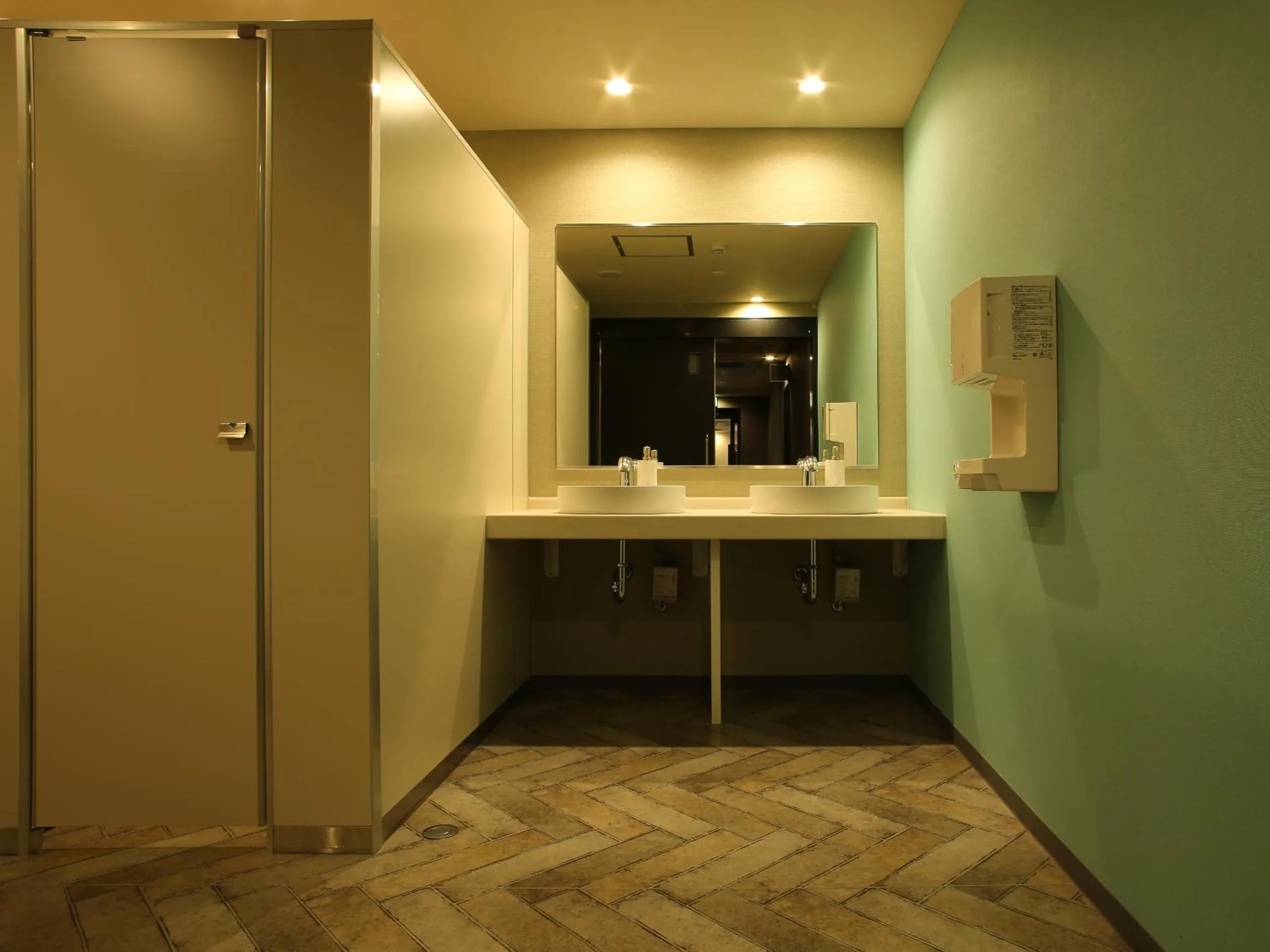 Area and facilities in Green Rich Hotel & Capsule Naha - Artificial hot spring Futamata Yunohana