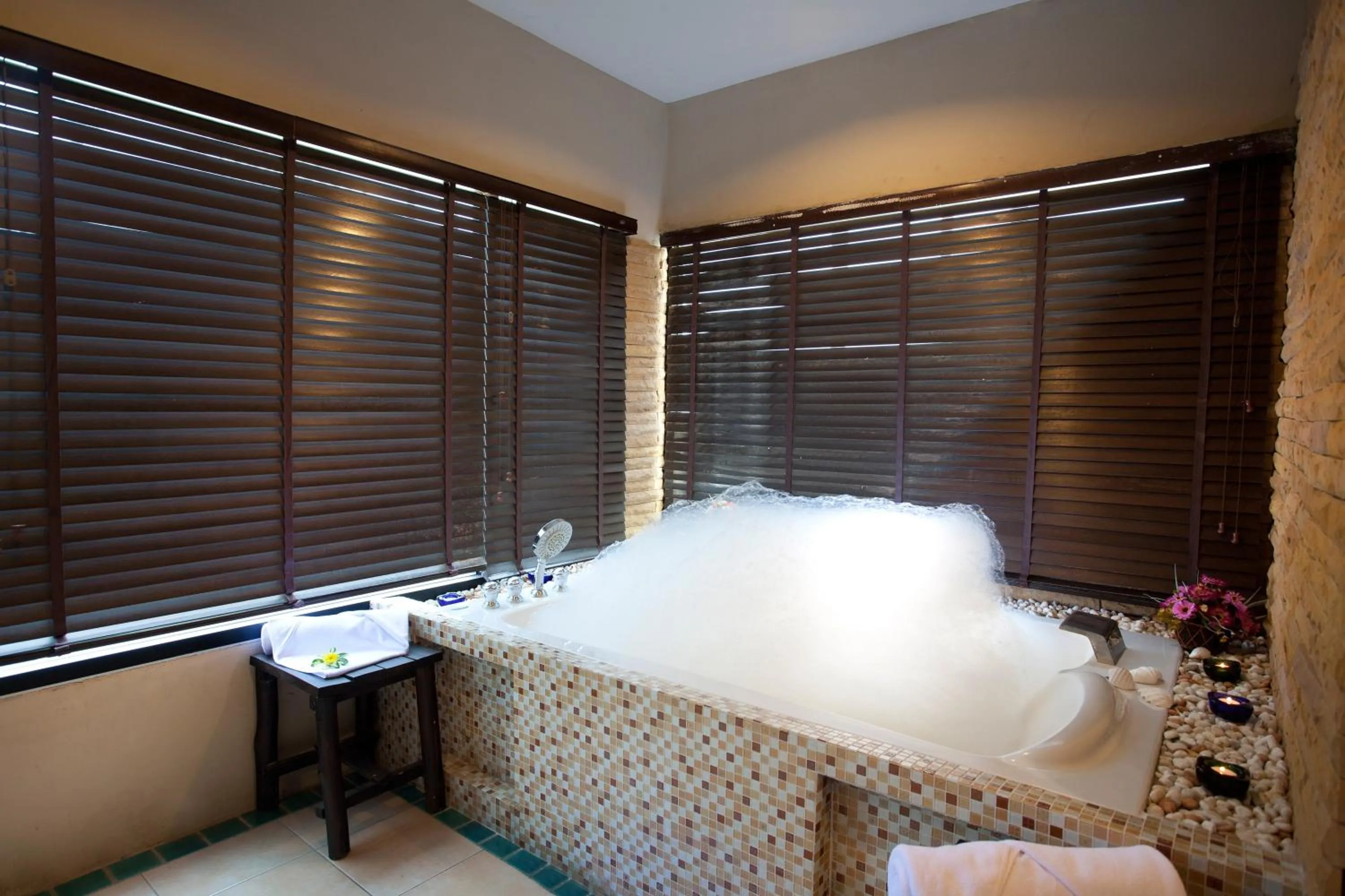 Spa and wellness centre/facilities, Bed in Woraburi Phuket Resort & Spa - SHA Plus