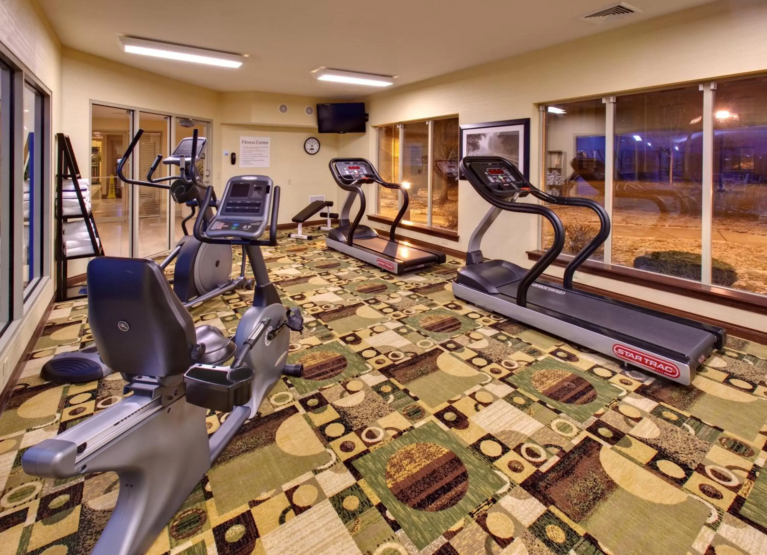 Fitness centre/facilities in Holiday Inn Express Hotel & Suites Pleasant Prairie-Kenosha by IHG Fitness centre/facilities in Holiday Inn Express Hotel & Suites Pleasant Prairie-Kenosha by IHG