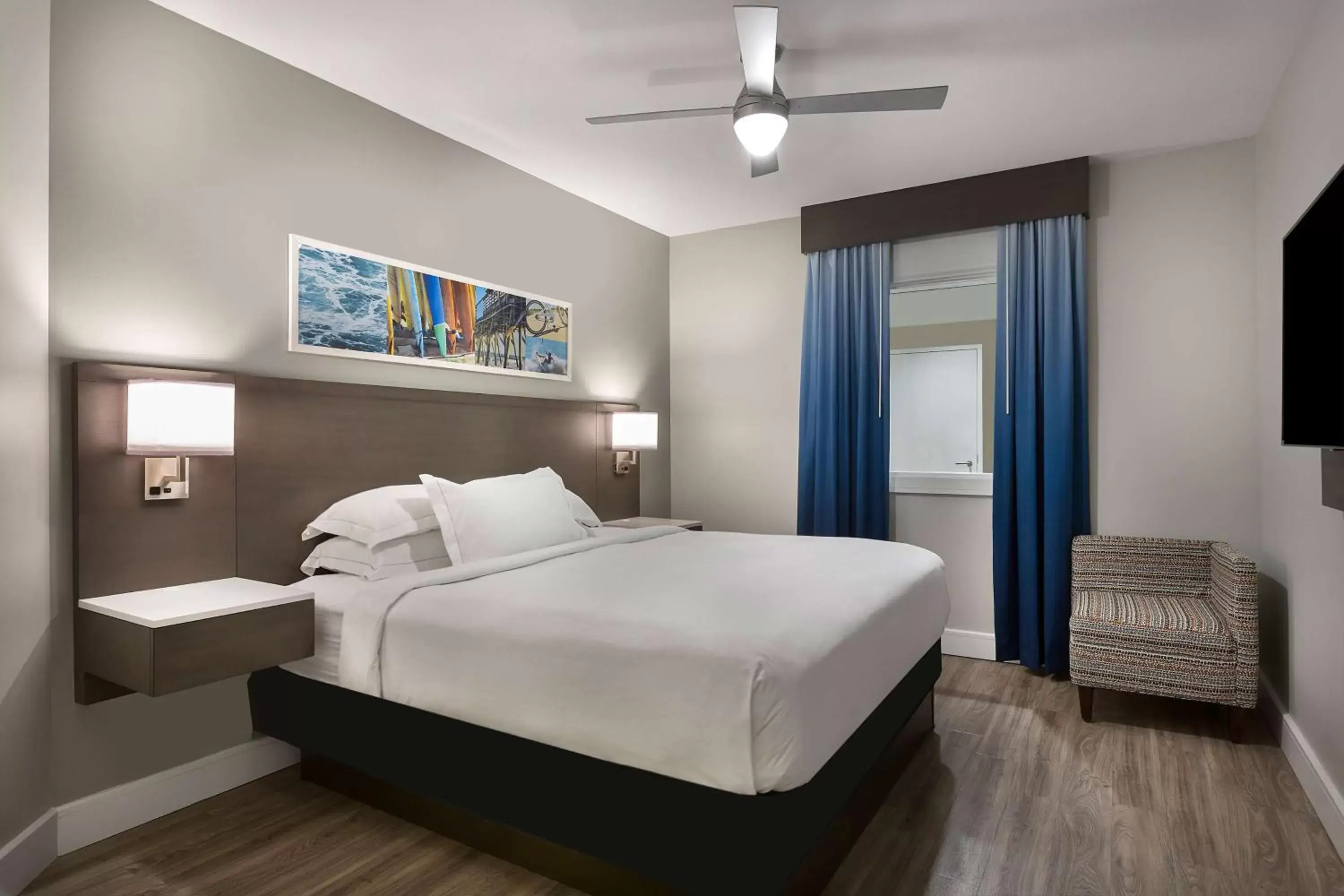 One-Bedroom King Suite - Oceanfront in Hilton Grand Vacations Club Ocean 22 Myrtle Beach