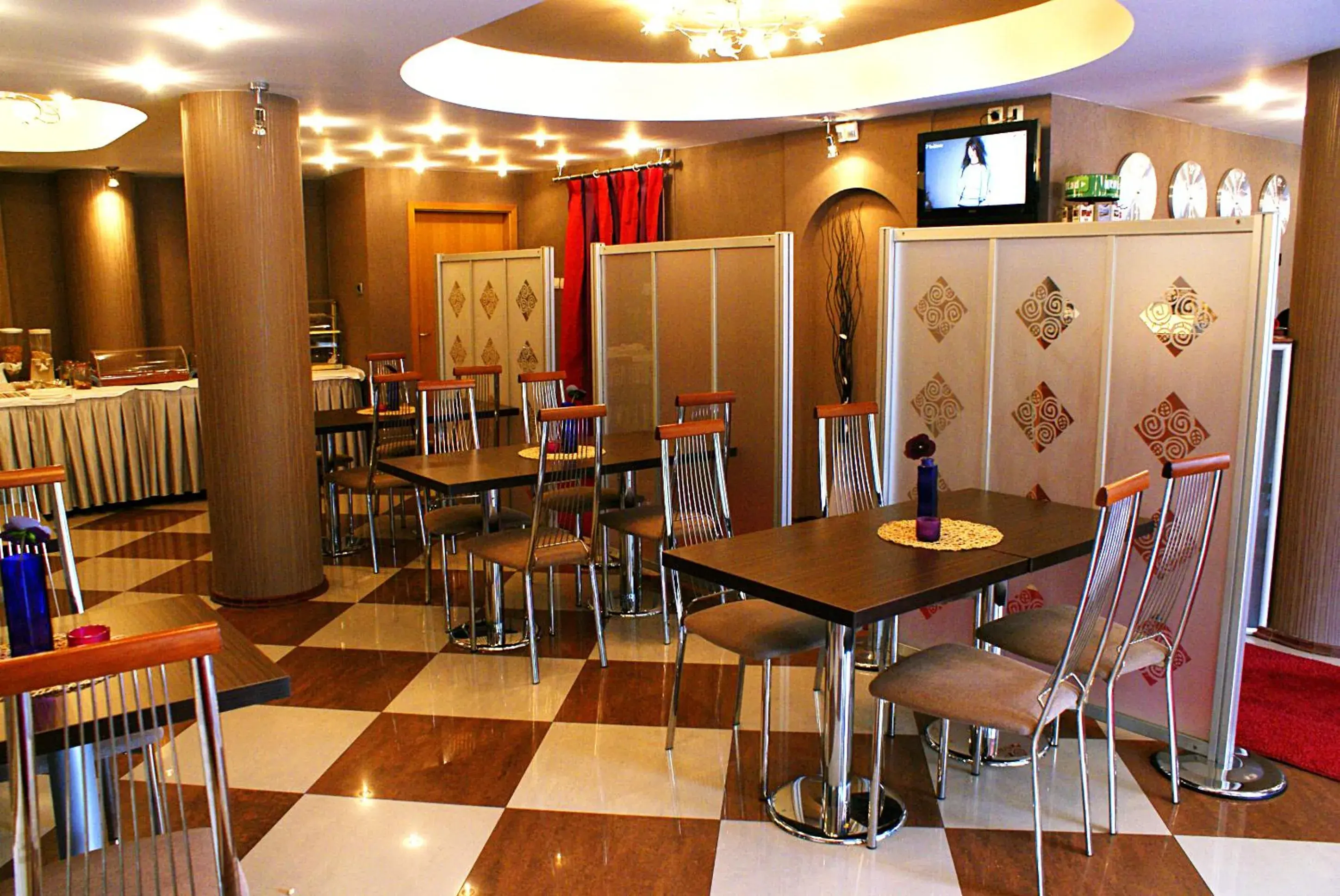 Lounge or bar, Restaurant/Places to Eat in Leonardo Hotel