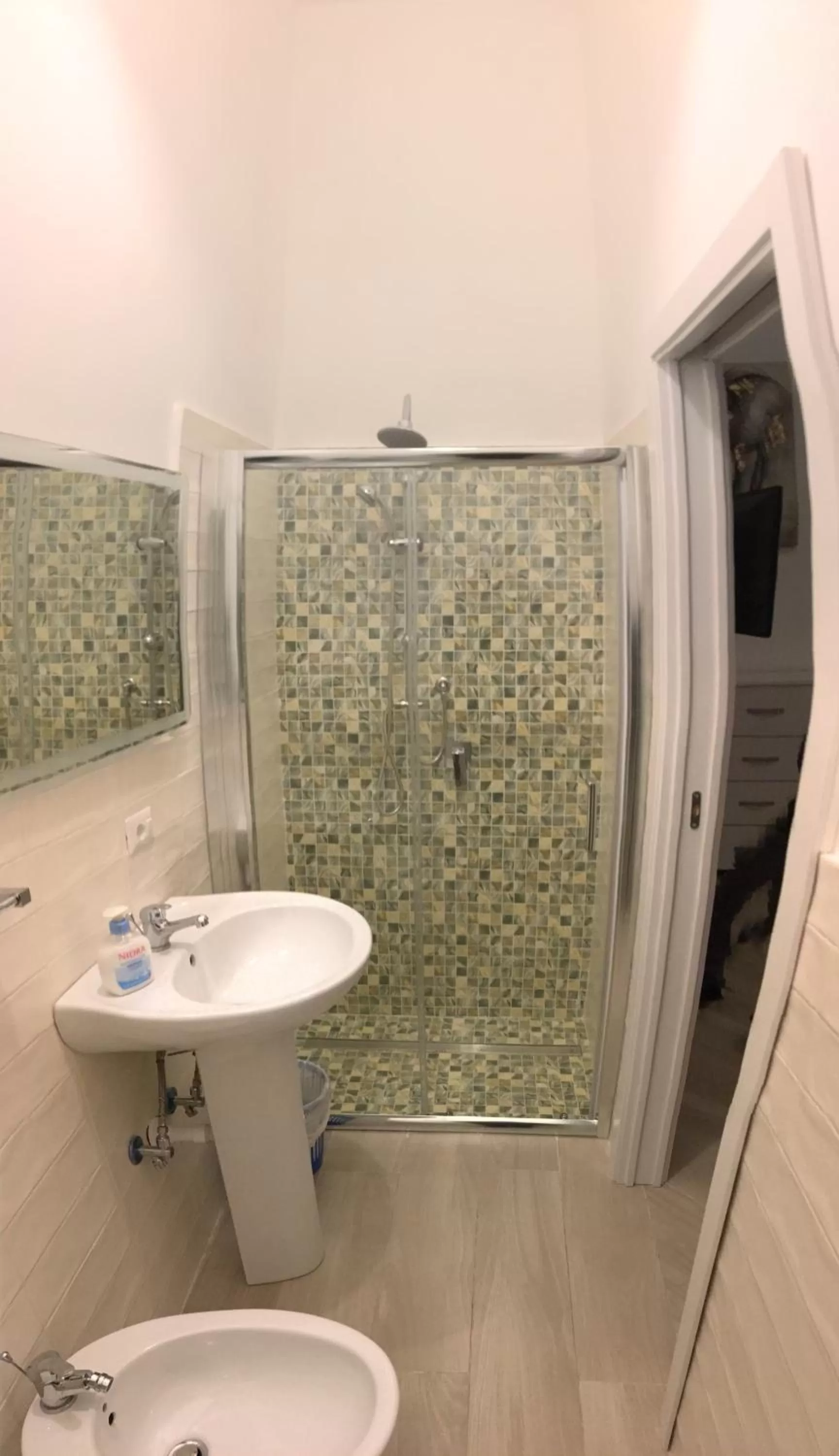 Bathroom in Casa Theodor B&B