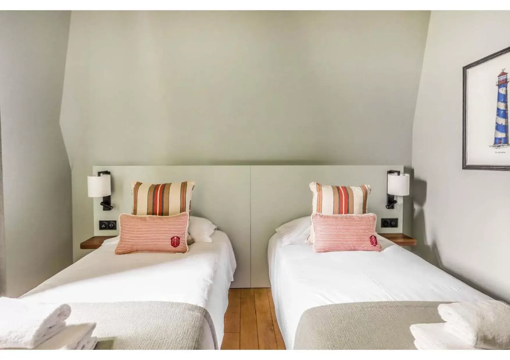 Twin Room in Hôtel Restaurant Le Cap Twin Room in Hôtel Restaurant Le Cap