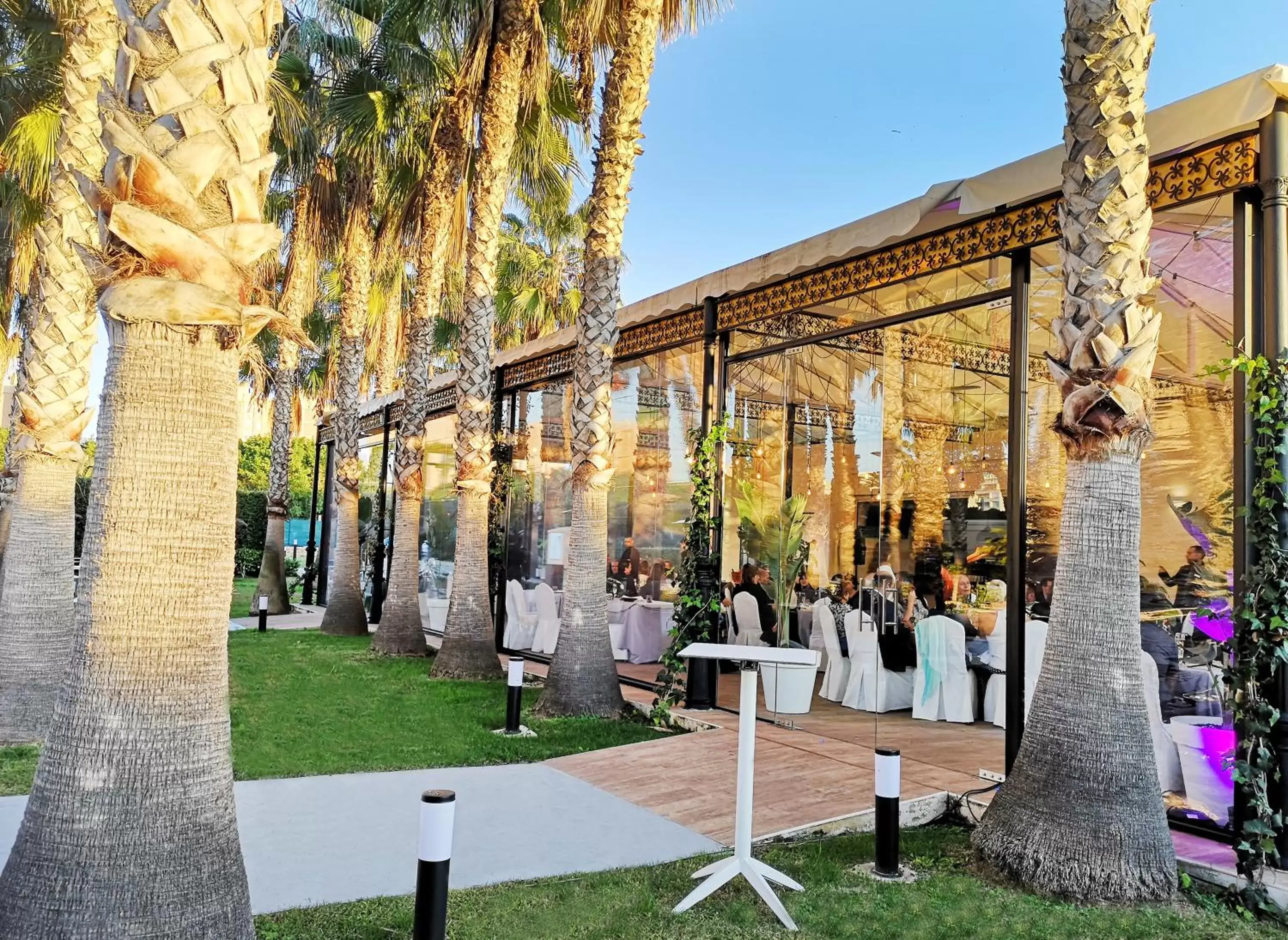 Restaurant/places to eat in Hotel Alicante Golf