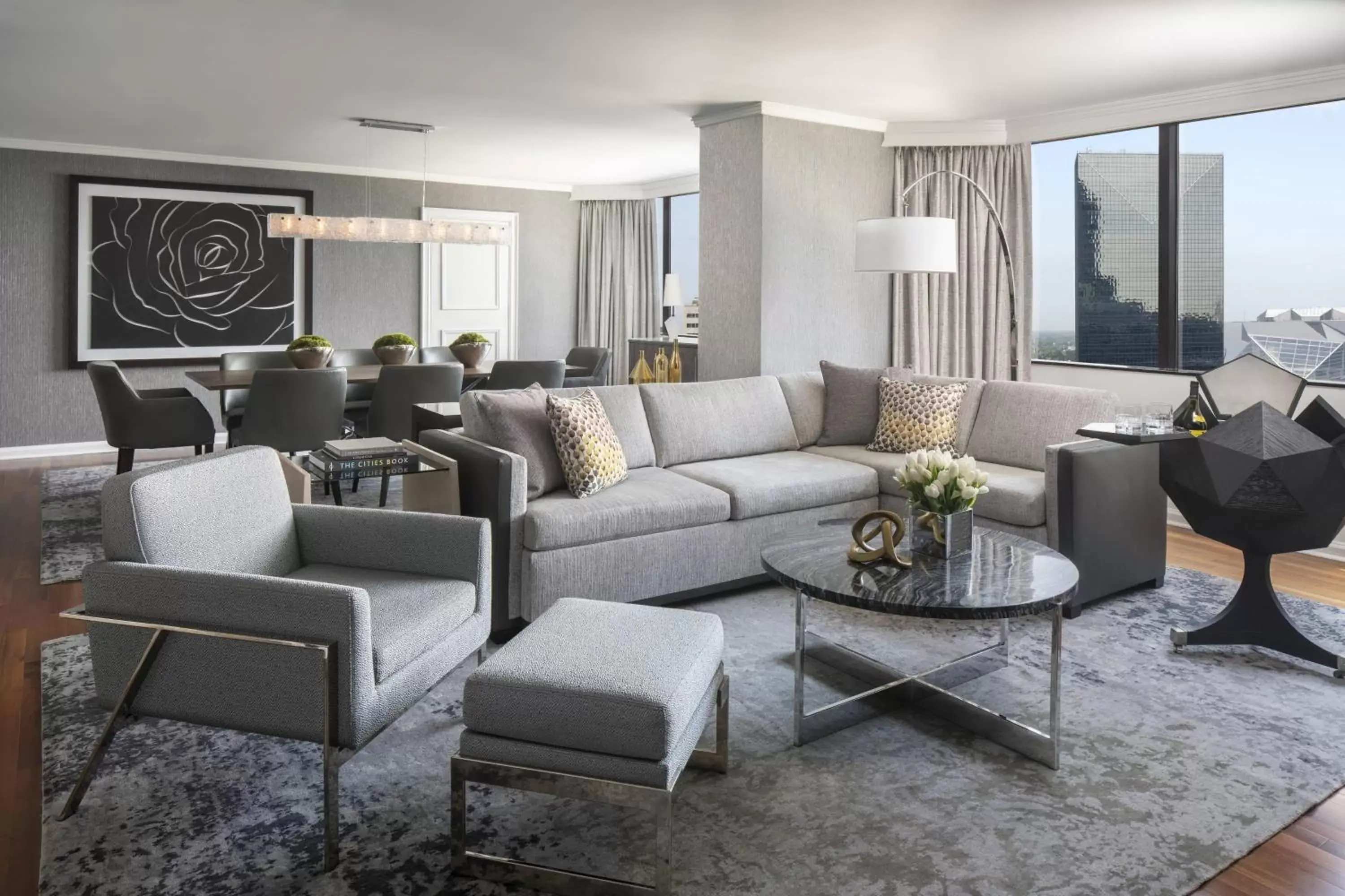 Living room, Seating Area in The Ritz-Carlton Atlanta