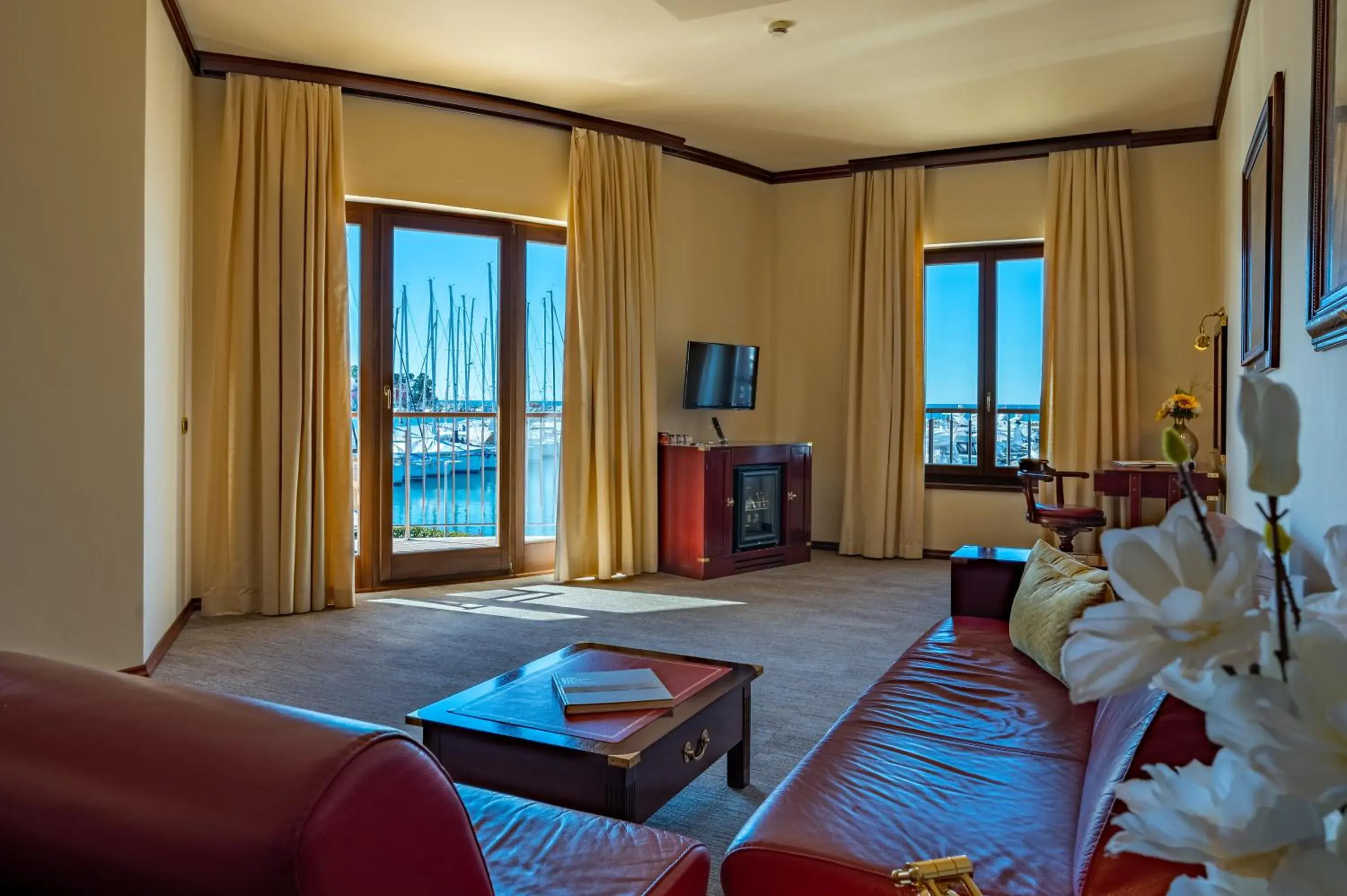 Living room, Seating Area in Hotel Nautica