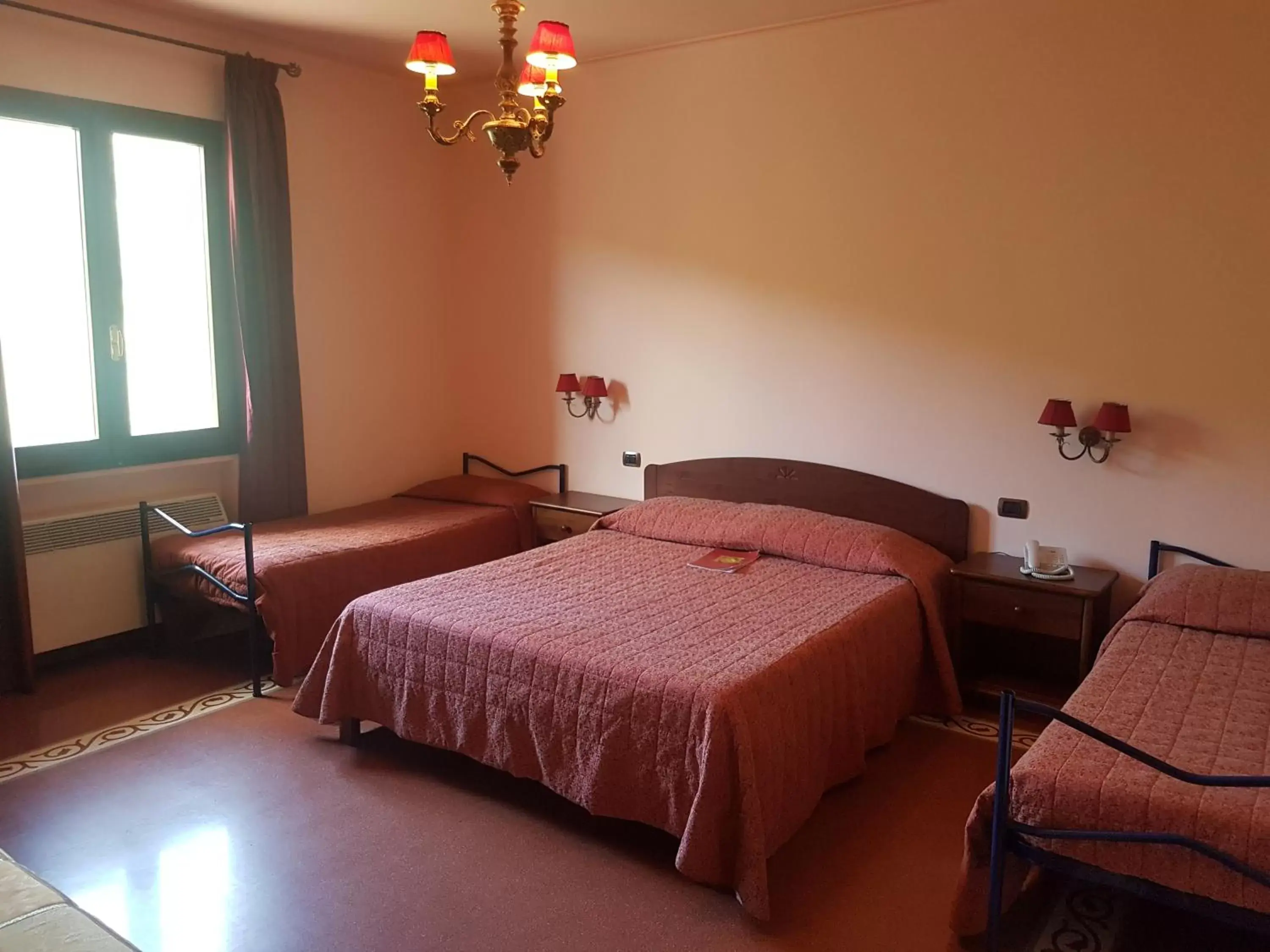 Photo of the whole room, Bed in Poggio Degli Olivi