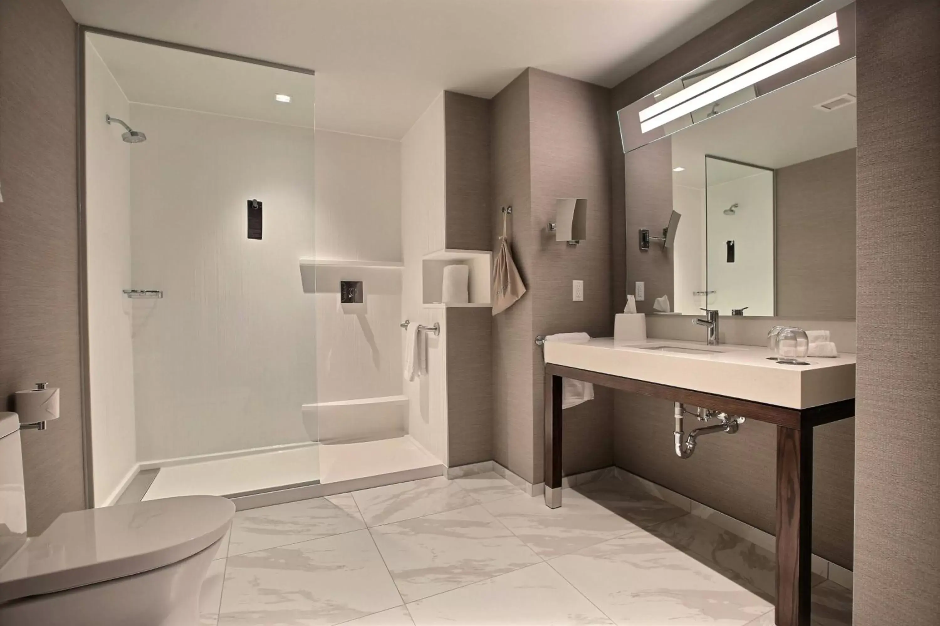 Bathroom in Courtyard by Marriott Montreal Brossard