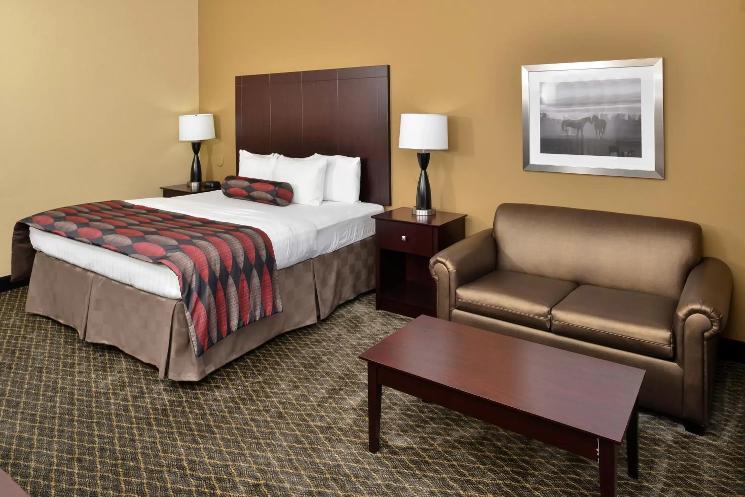 Bed in Boarders Inn and Suites by Cobblestone Hotels - Ardmore