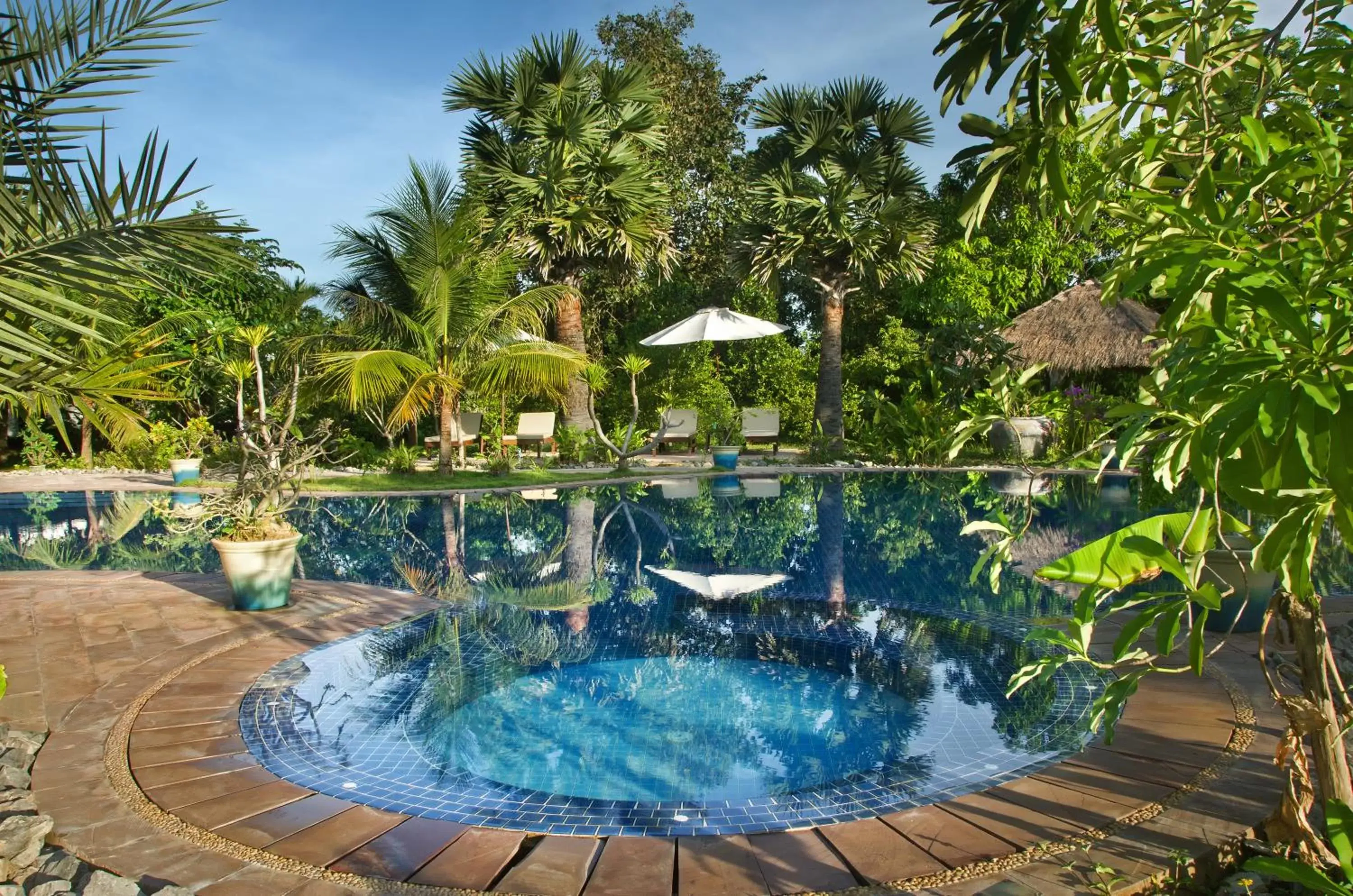 Swimming pool in Battambang Resort Swimming pool in Battambang Resort