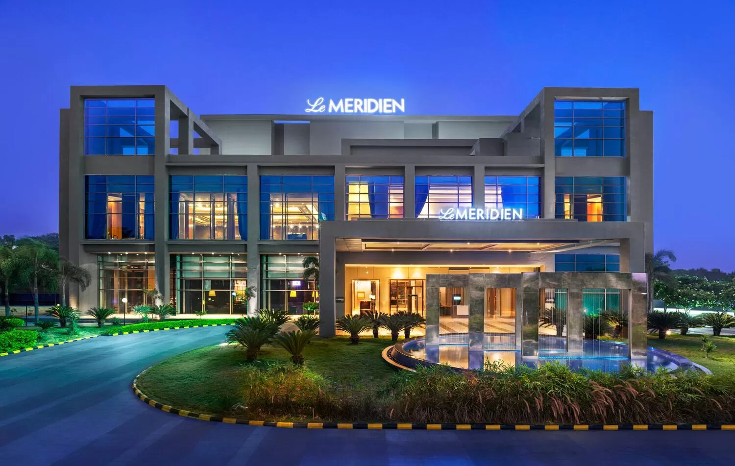 Facade/entrance in Le Meridien Nagpur
