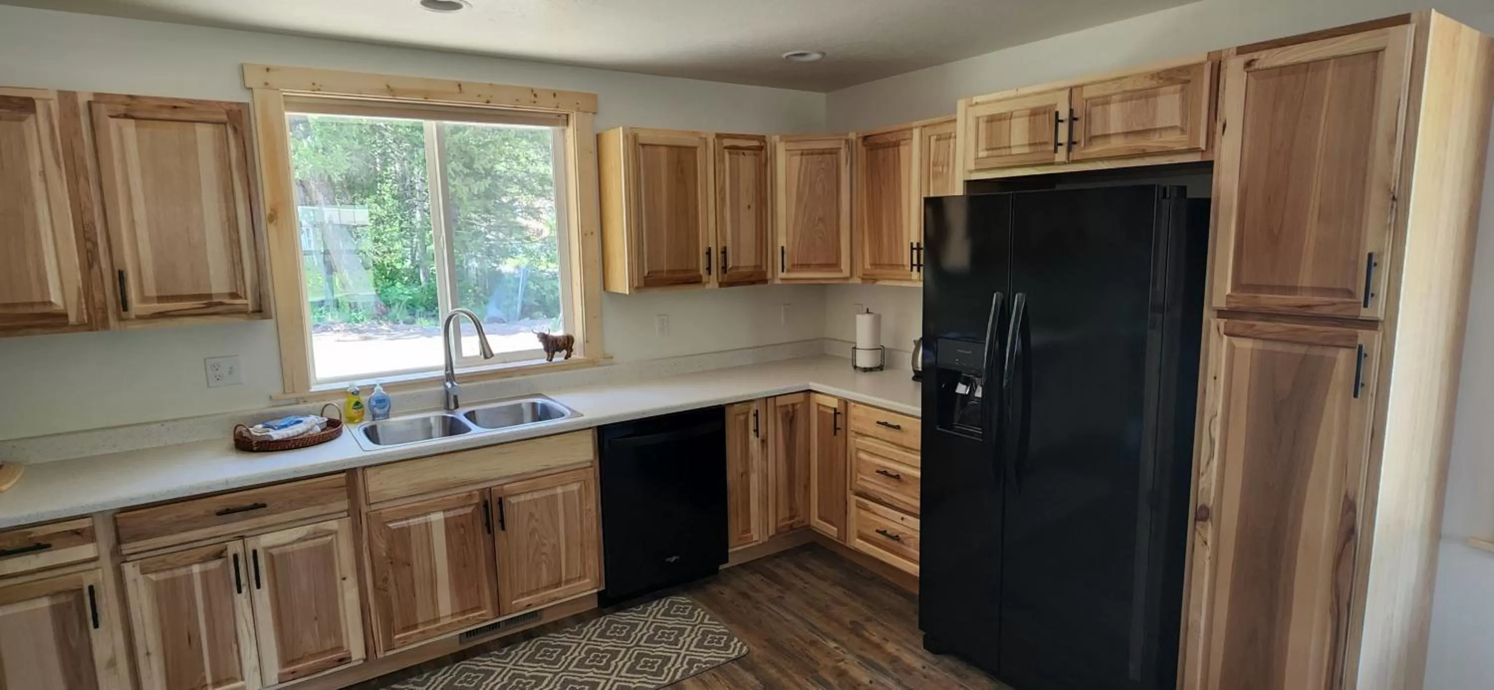 Kitchen or kitchenette in Beargrass Lodging & RV Resort