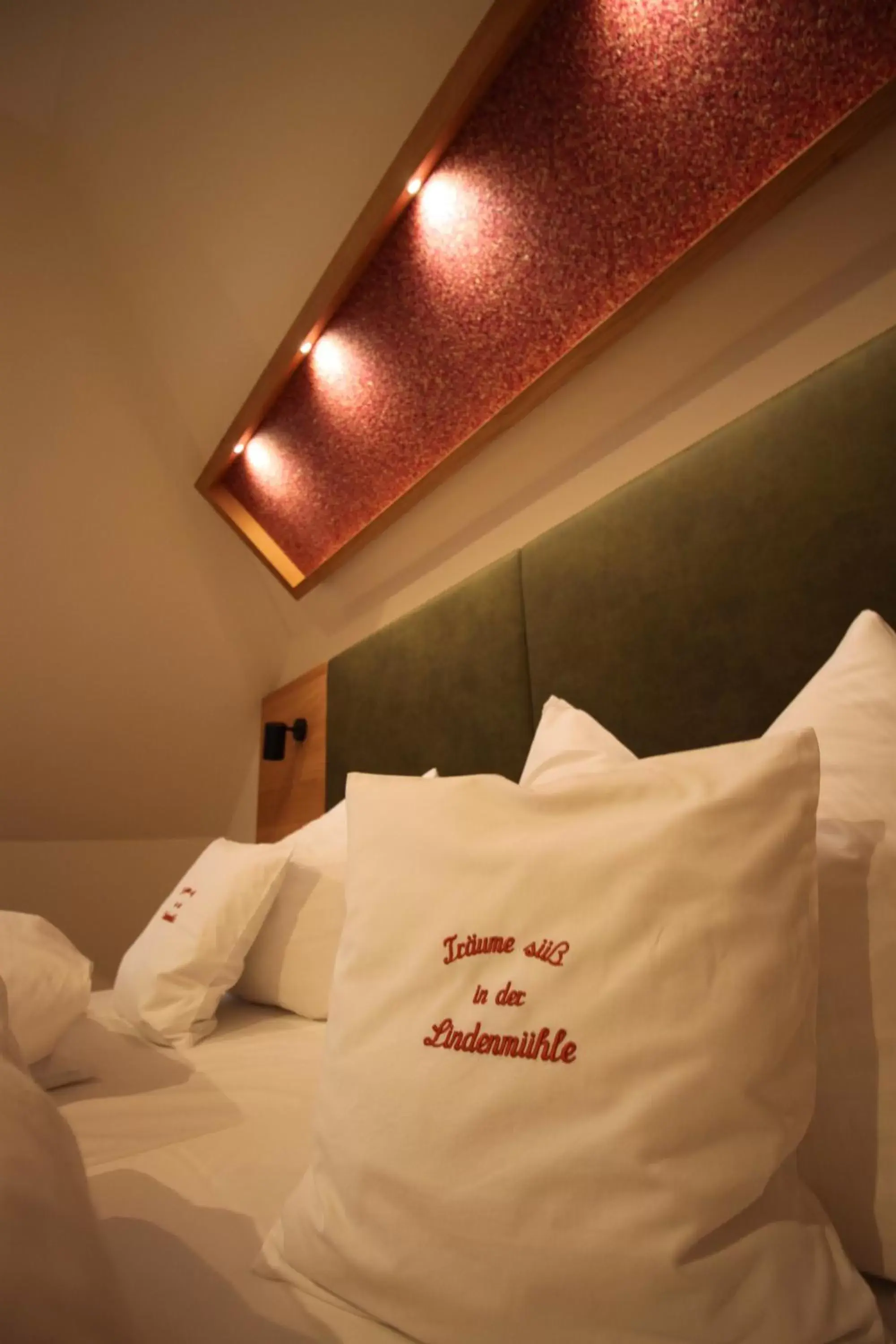 Bed in Hotel Hartl's Lindenmühle