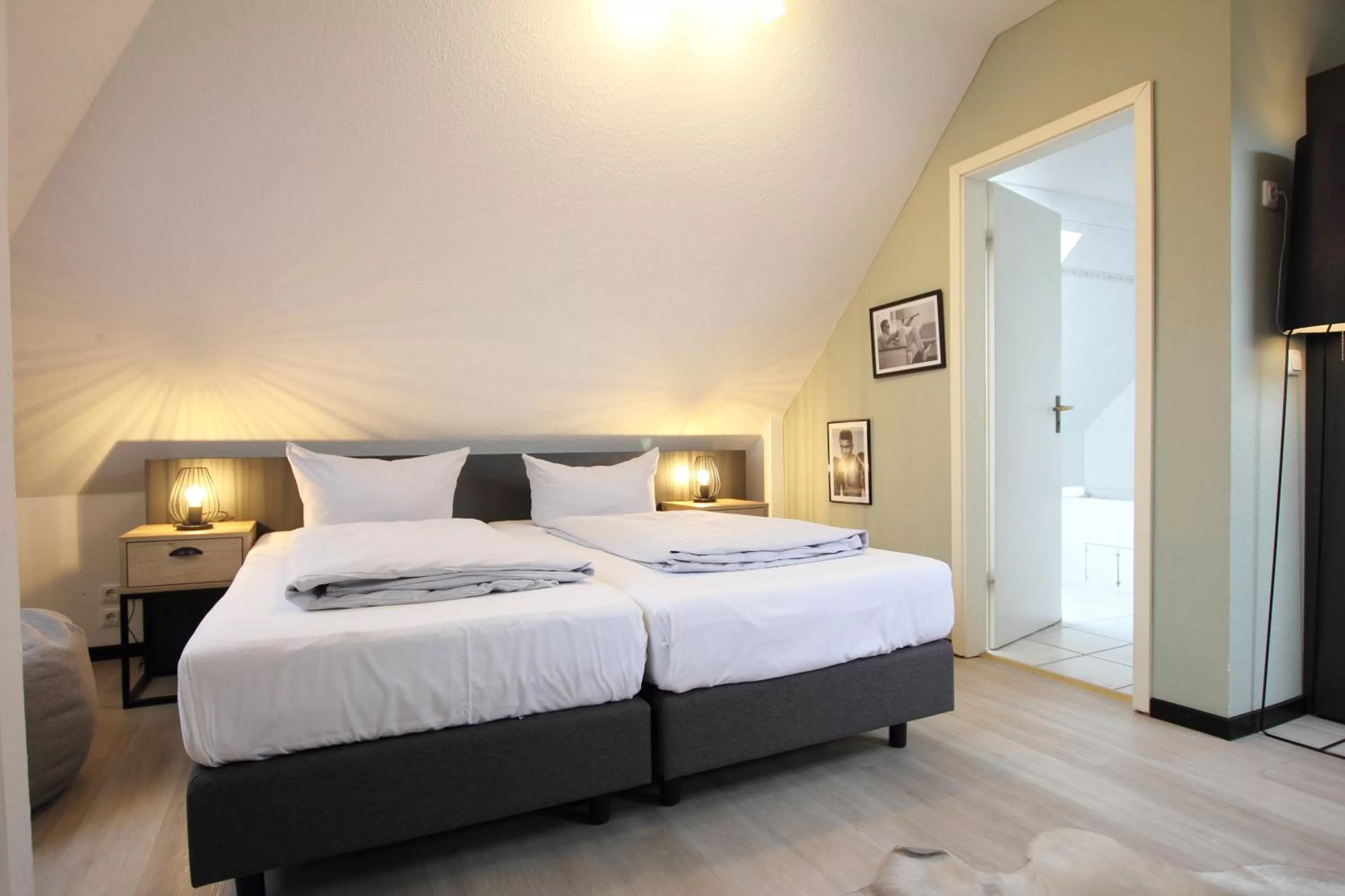 Bed in zeitlos Hotel und Restaurant am Fuchsbach