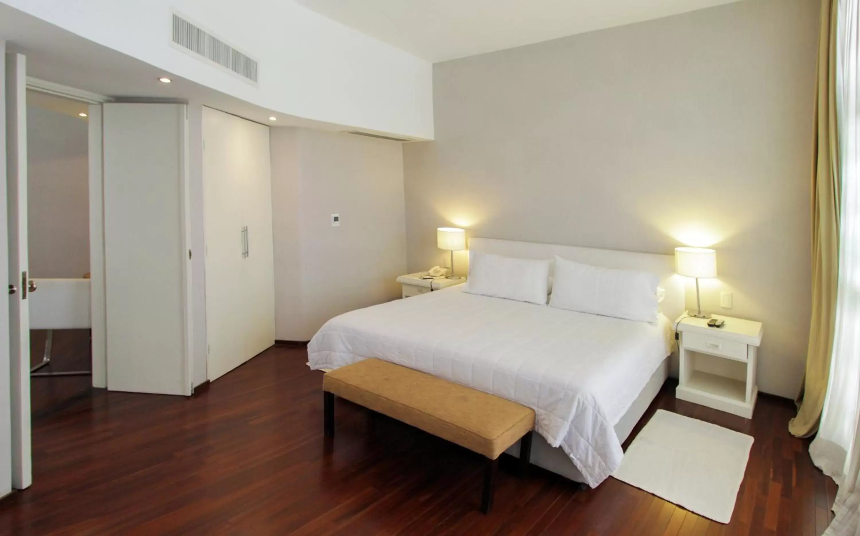 Bedroom, Bed in Hotel Guarani Asuncion