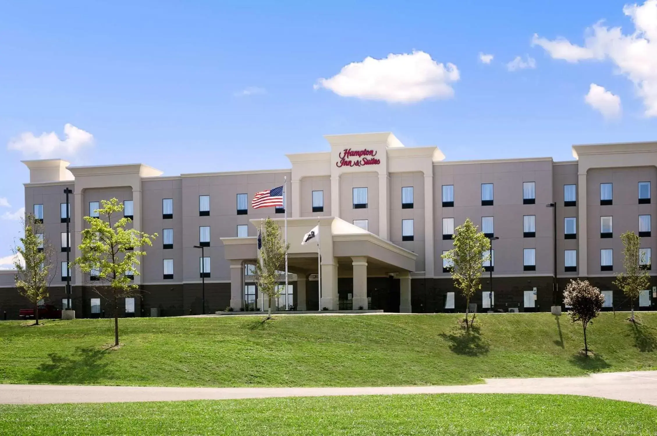 Photo of the whole room, Property Building in Hampton Inn & Suites - Mansfield